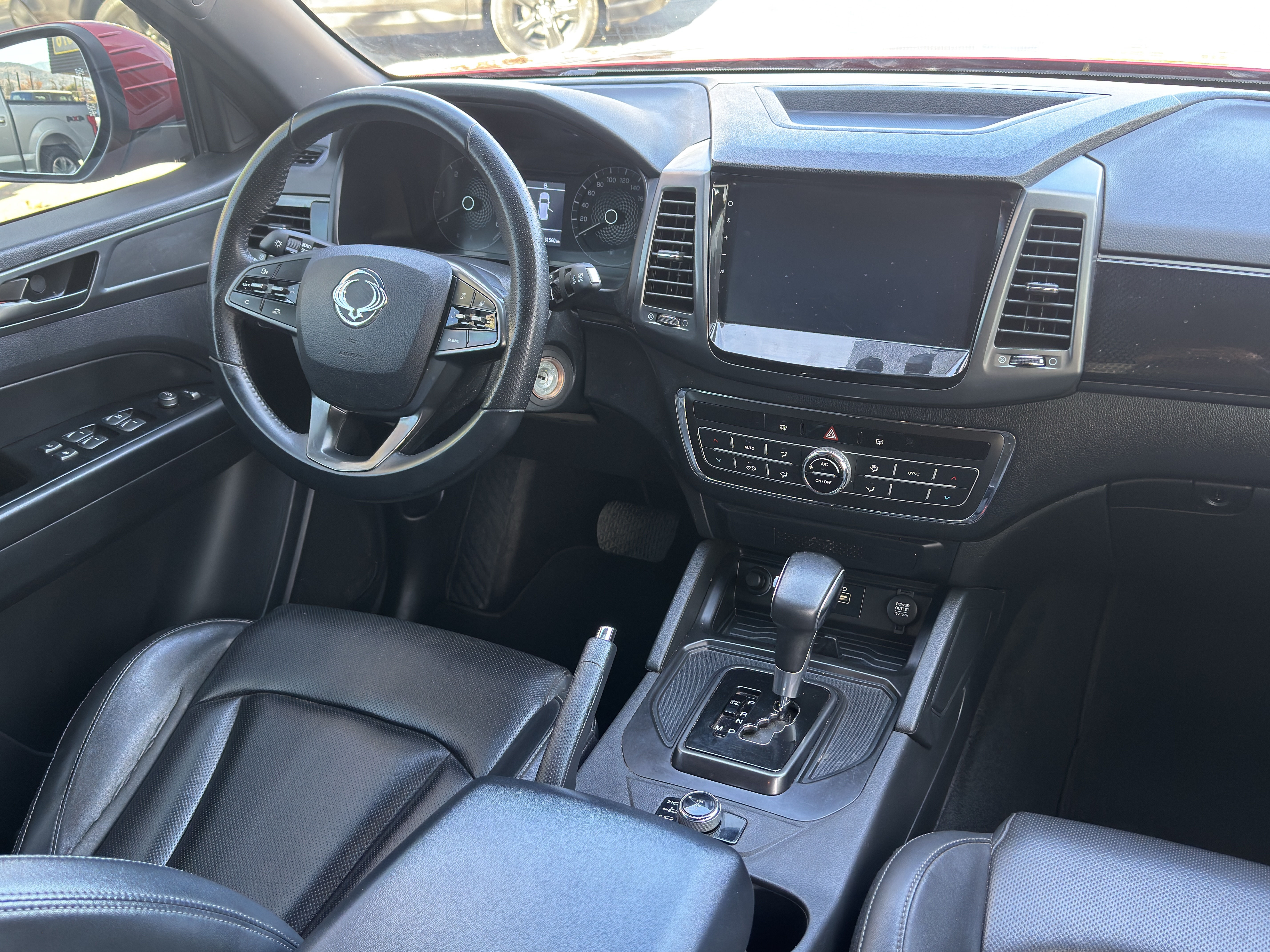 SsangYong Musso Grand — foto 18 de 20