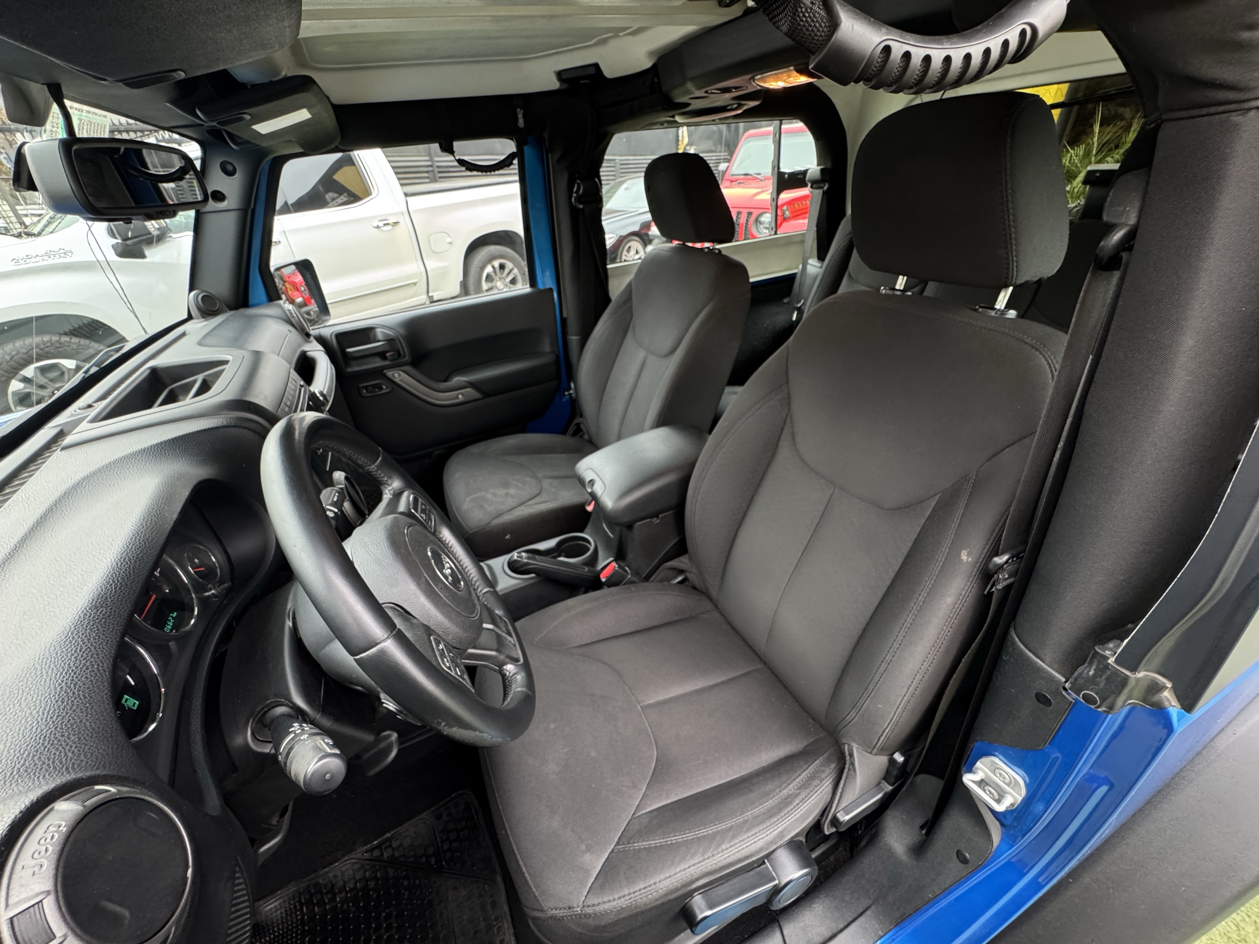 Jeep Wrangler Jk Sport Crd — foto 15 de 18