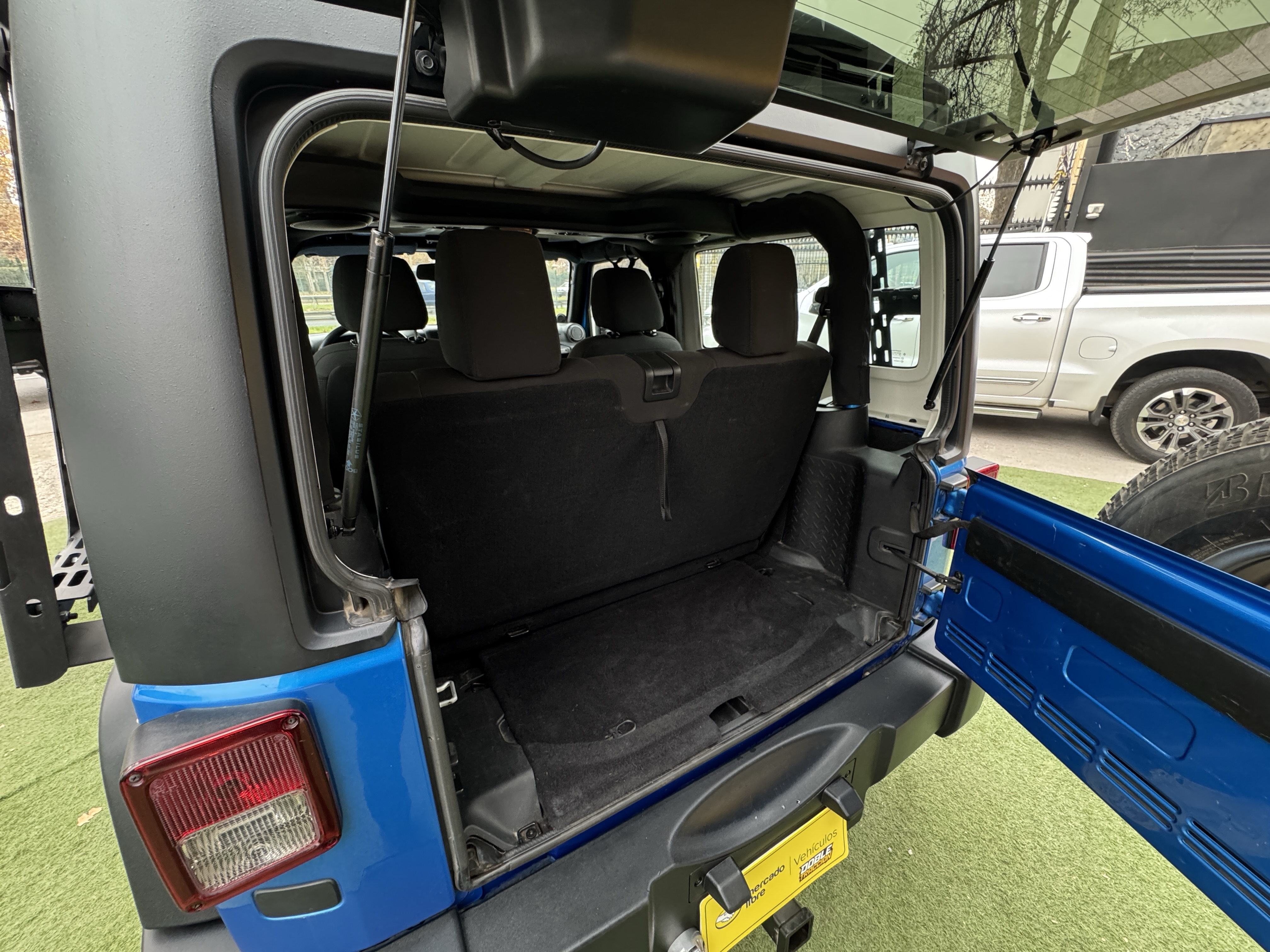 Jeep Wrangler Jk Sport Crd — foto 16 de 18