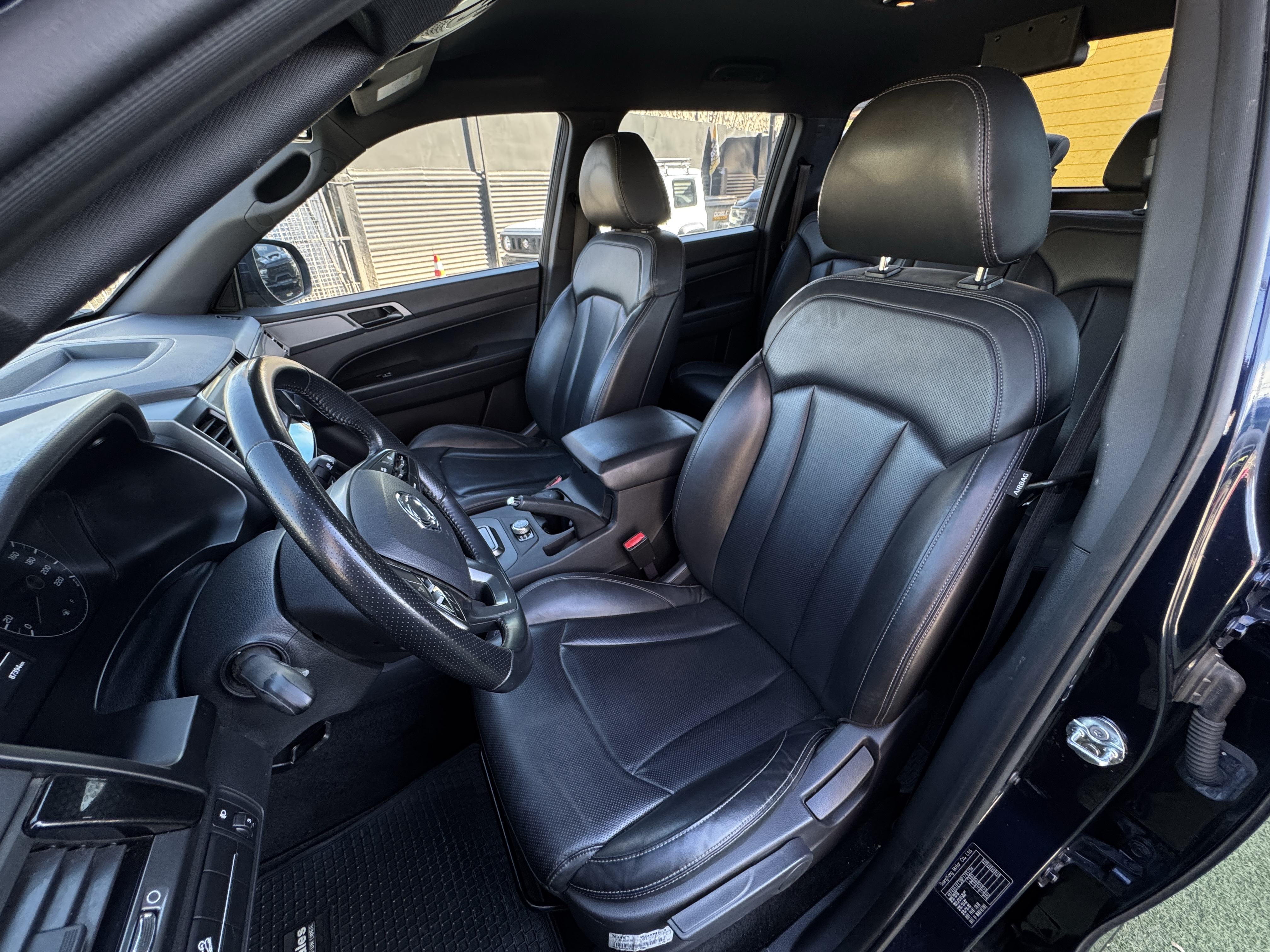 SsangYong Musso Grand — foto 15 de 20