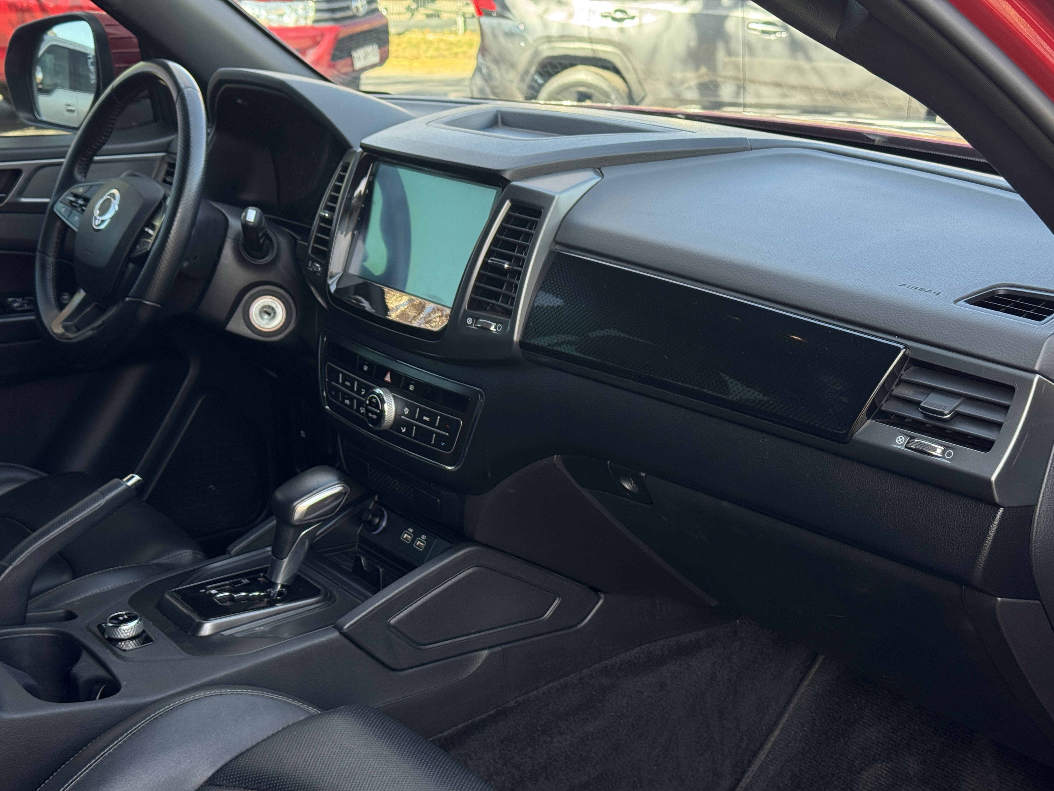 SsangYong Musso Grand — foto 16 de 20