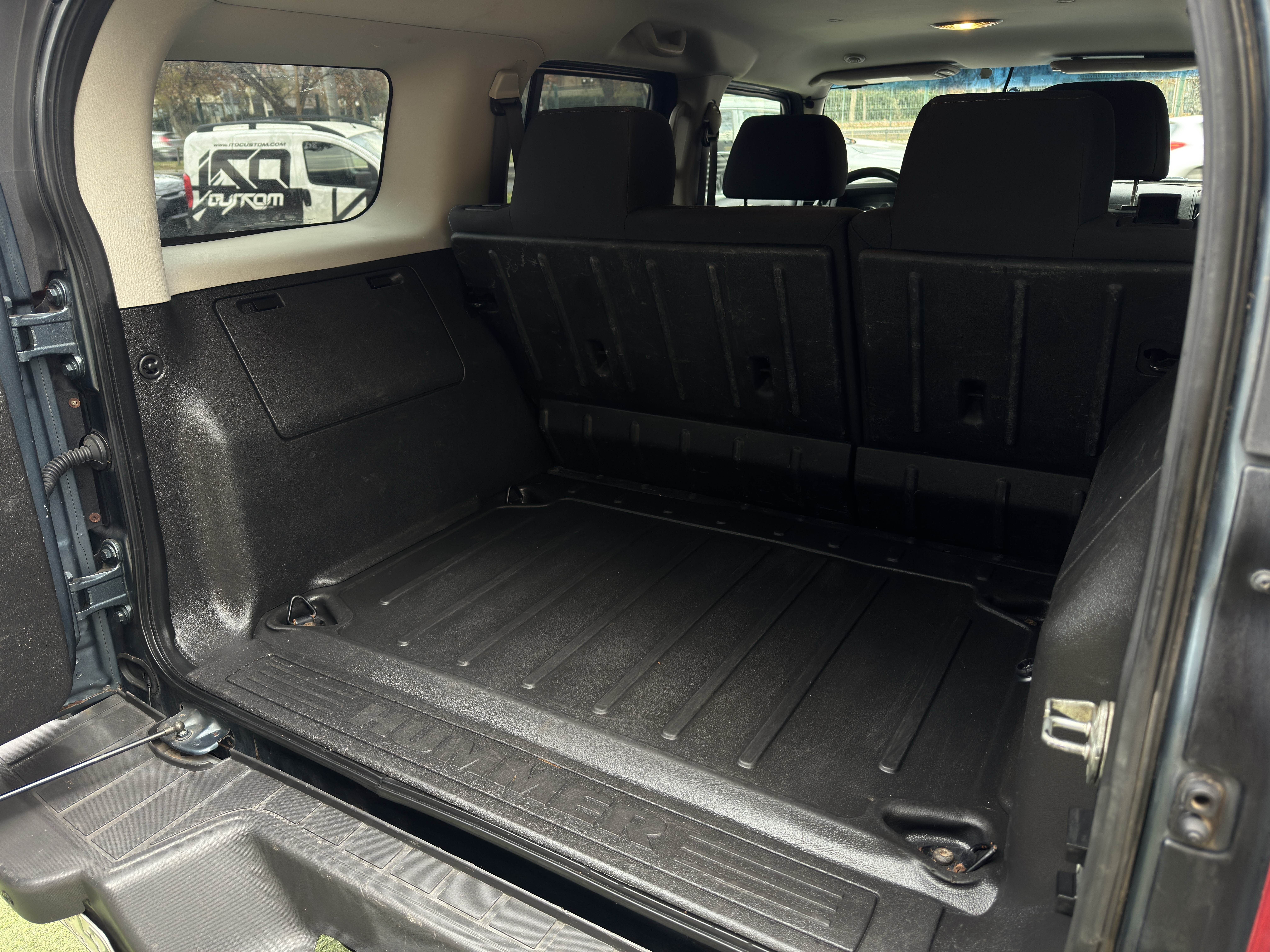 Hummer H3 — foto 21 de 21