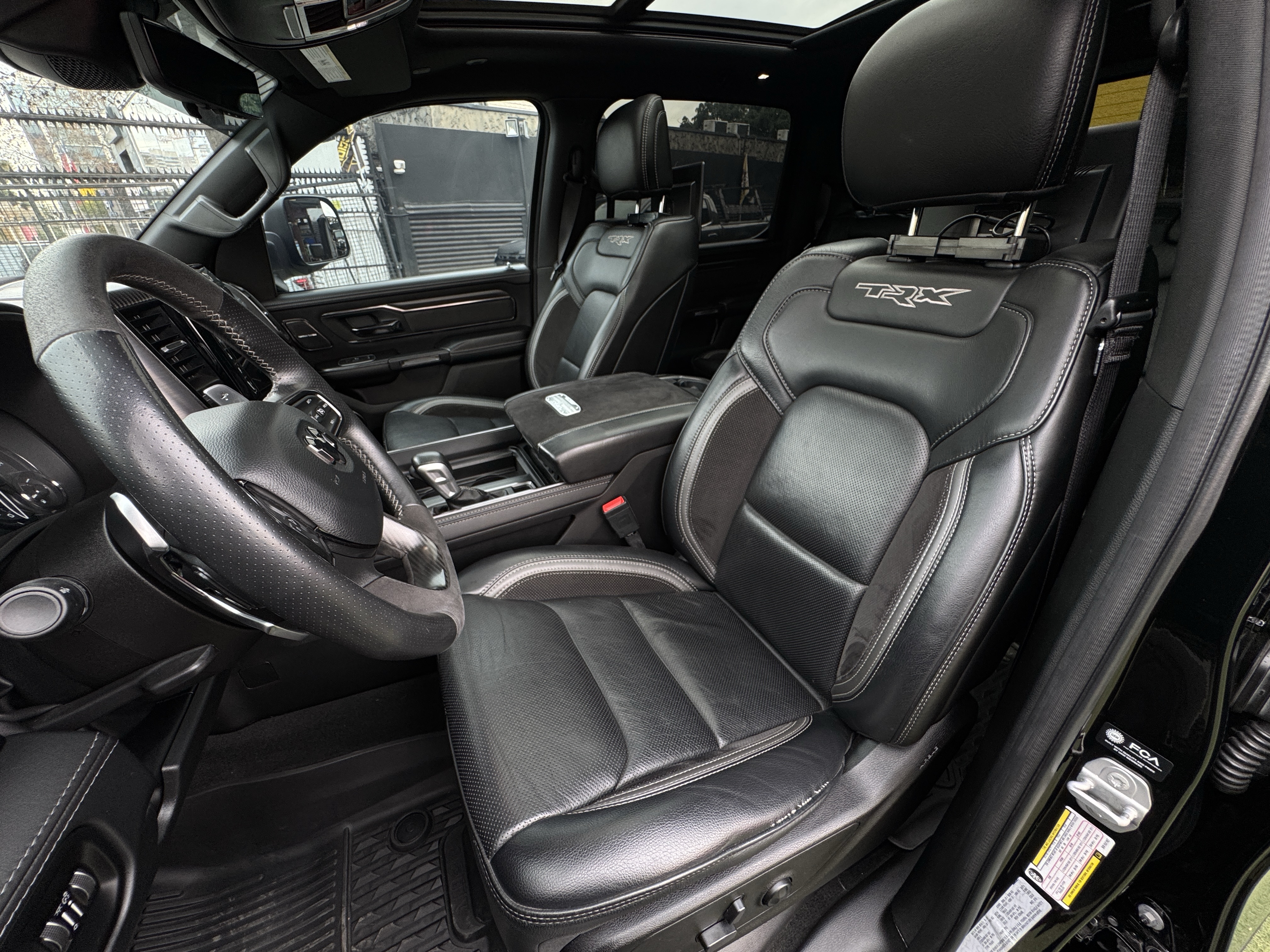 RAM 1500 Trx — foto 18 de 24
