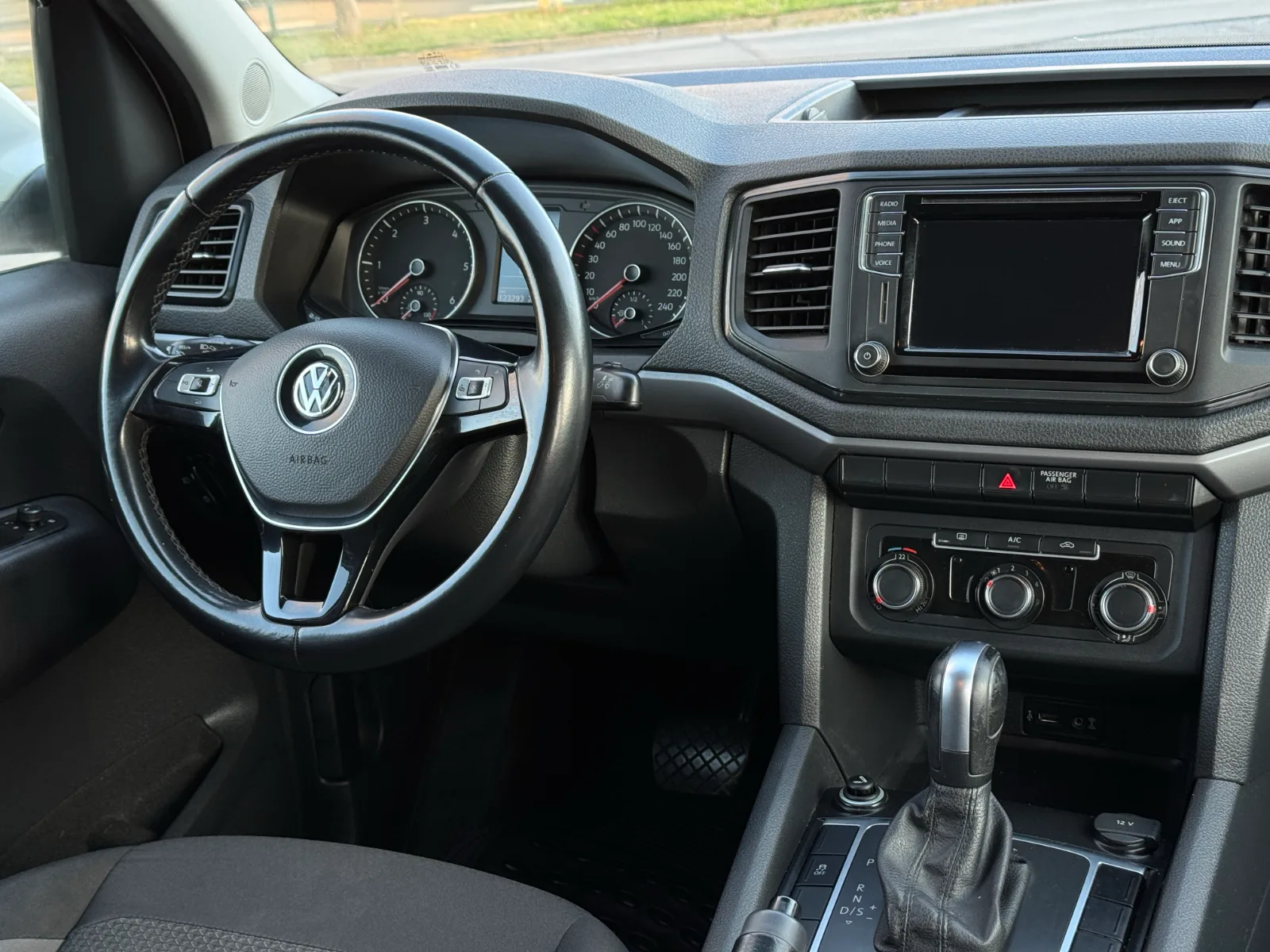 Volkswagen Amarok Confortline — foto 17 de 17
