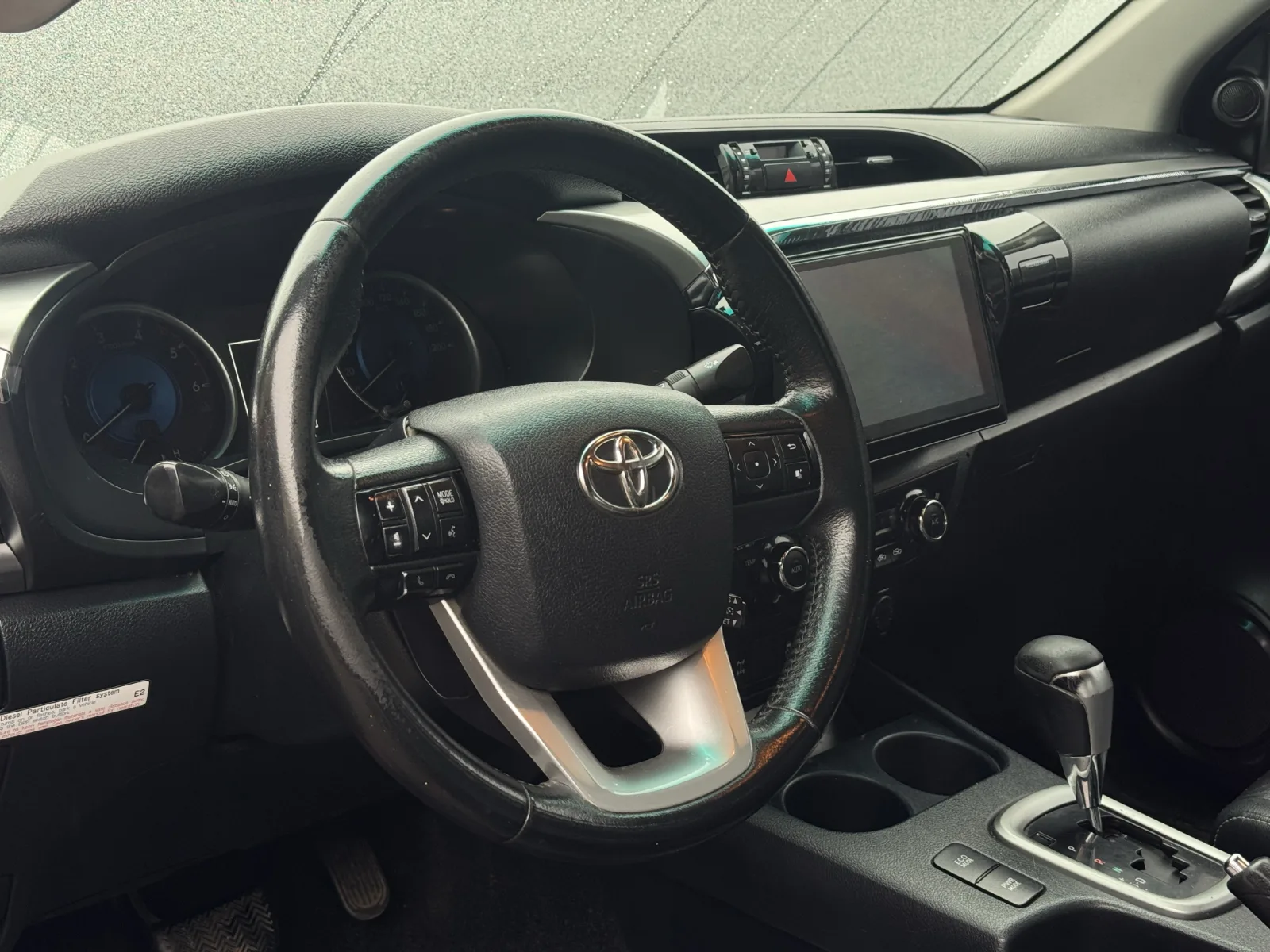 Toyota Hilux Srv — foto 17 de 20