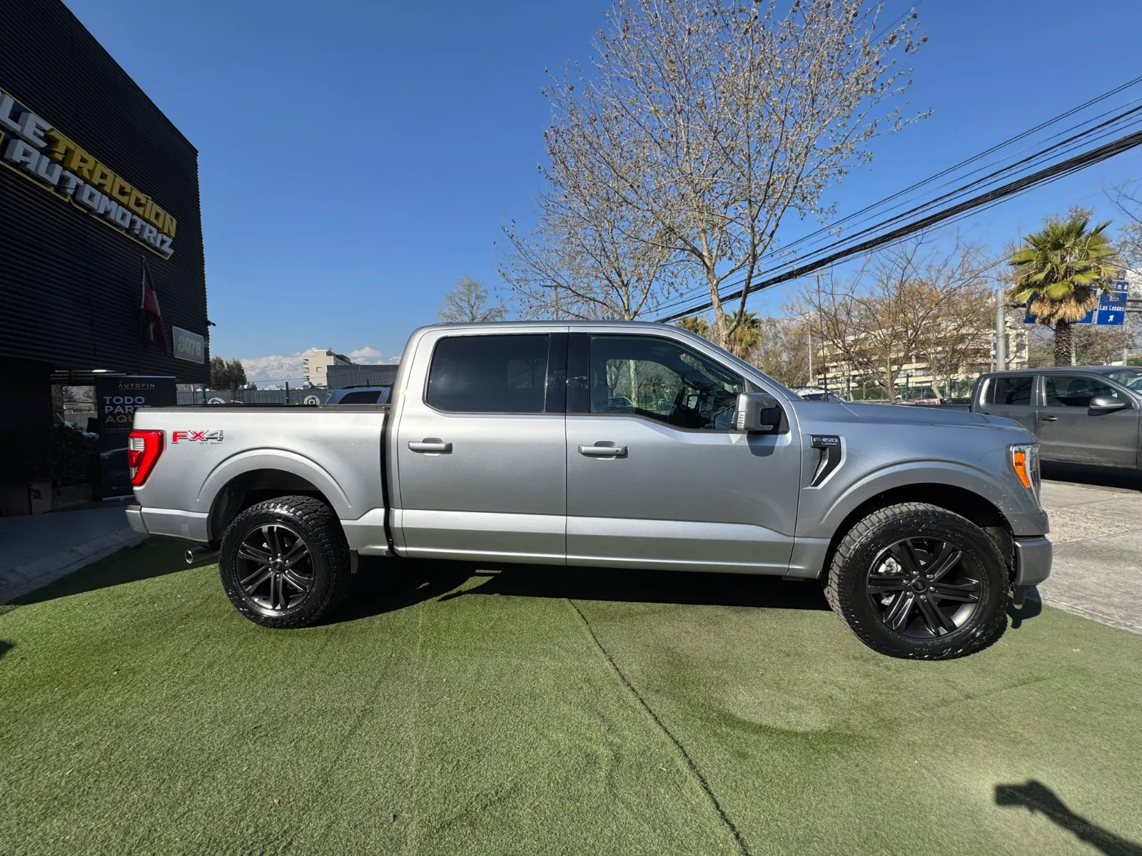 Ford F-150 Lariat Sport — foto 8 de 19