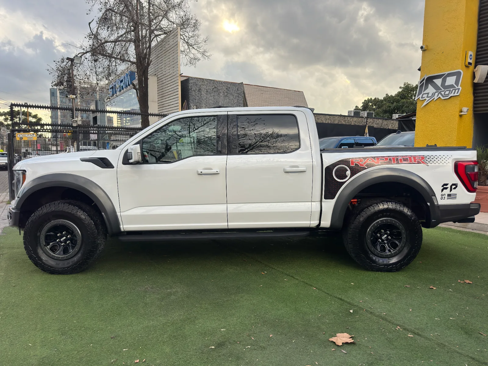 Ford F-150 Raptor — foto 4 de 20