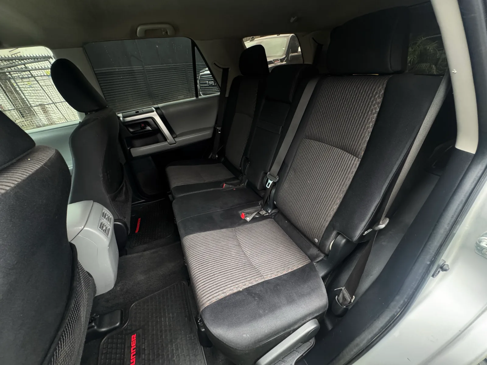 Toyota 4Runner Sr5 — foto 17 de 20
