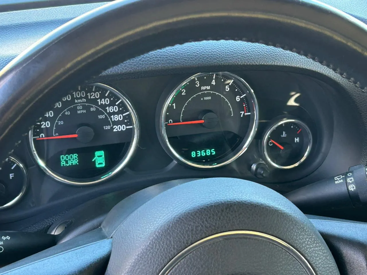 Jeep Wrangler Sport — foto 13 de 16