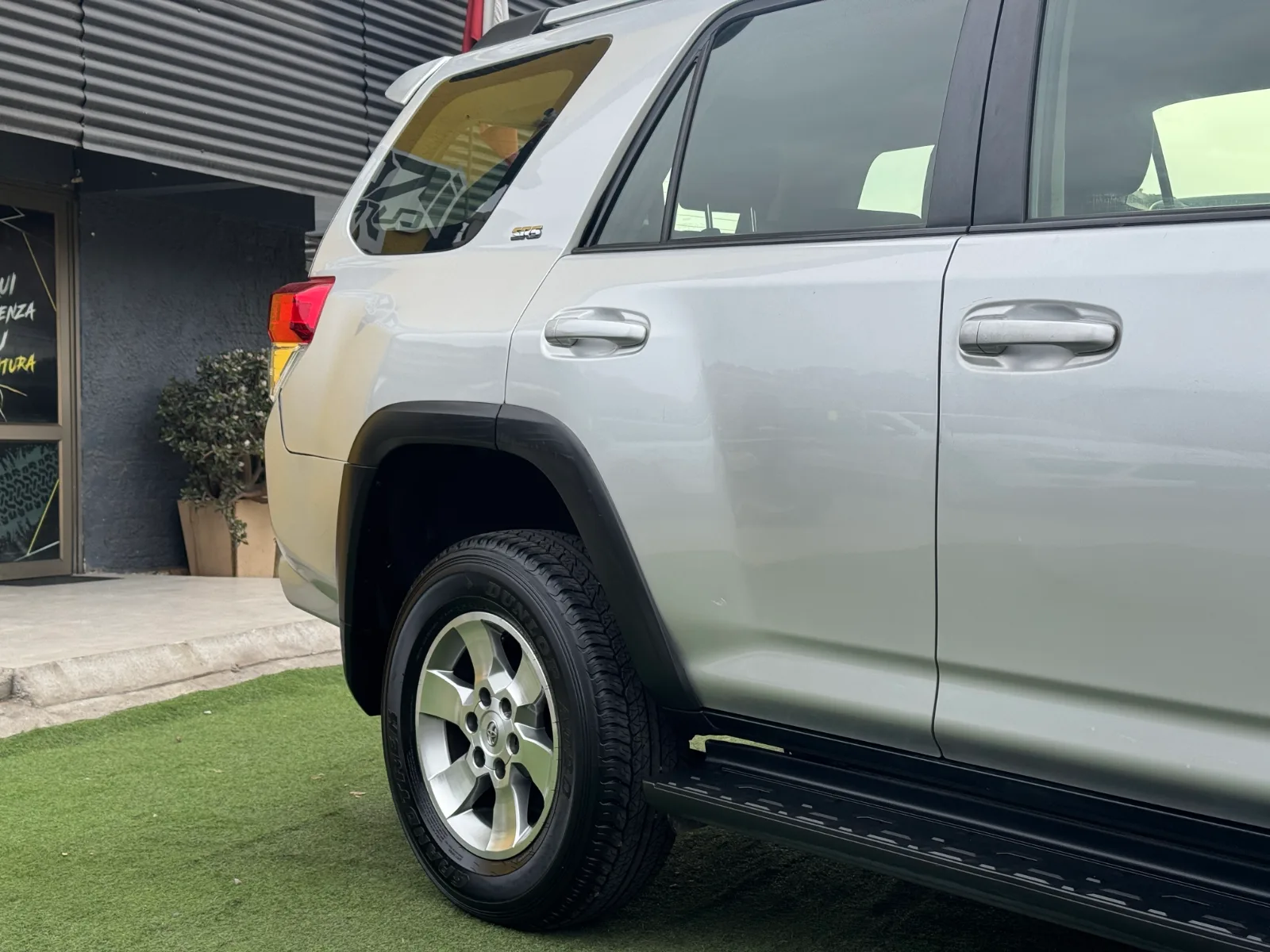 Toyota 4Runner Sr5 — foto 11 de 17