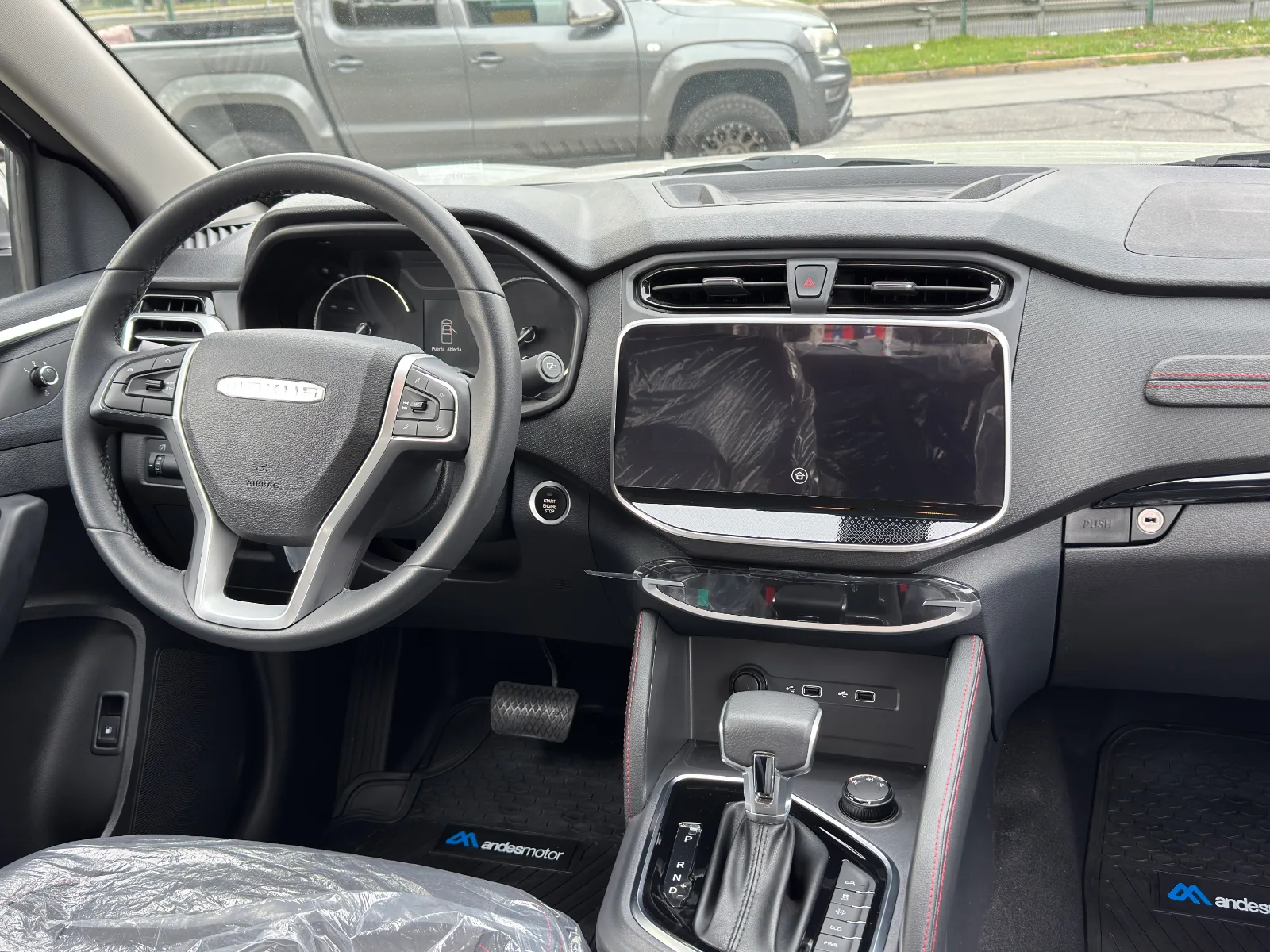 Maxus T60 — foto 20 de 20