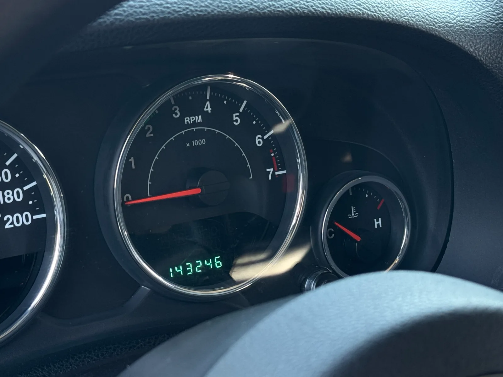 Jeep Wrangler Jk Sport — foto 13 de 17