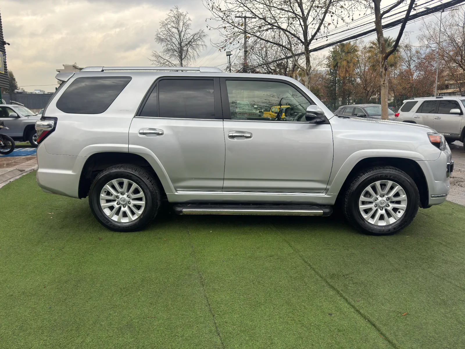 Toyota 4Runner — foto 10 de 17