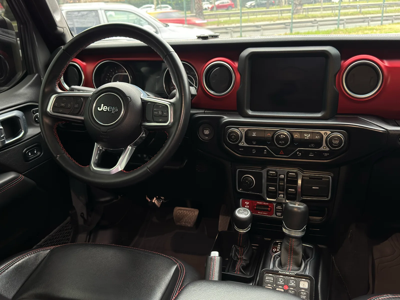 Jeep Gladiator Jt Rubicon — foto 21 de 21