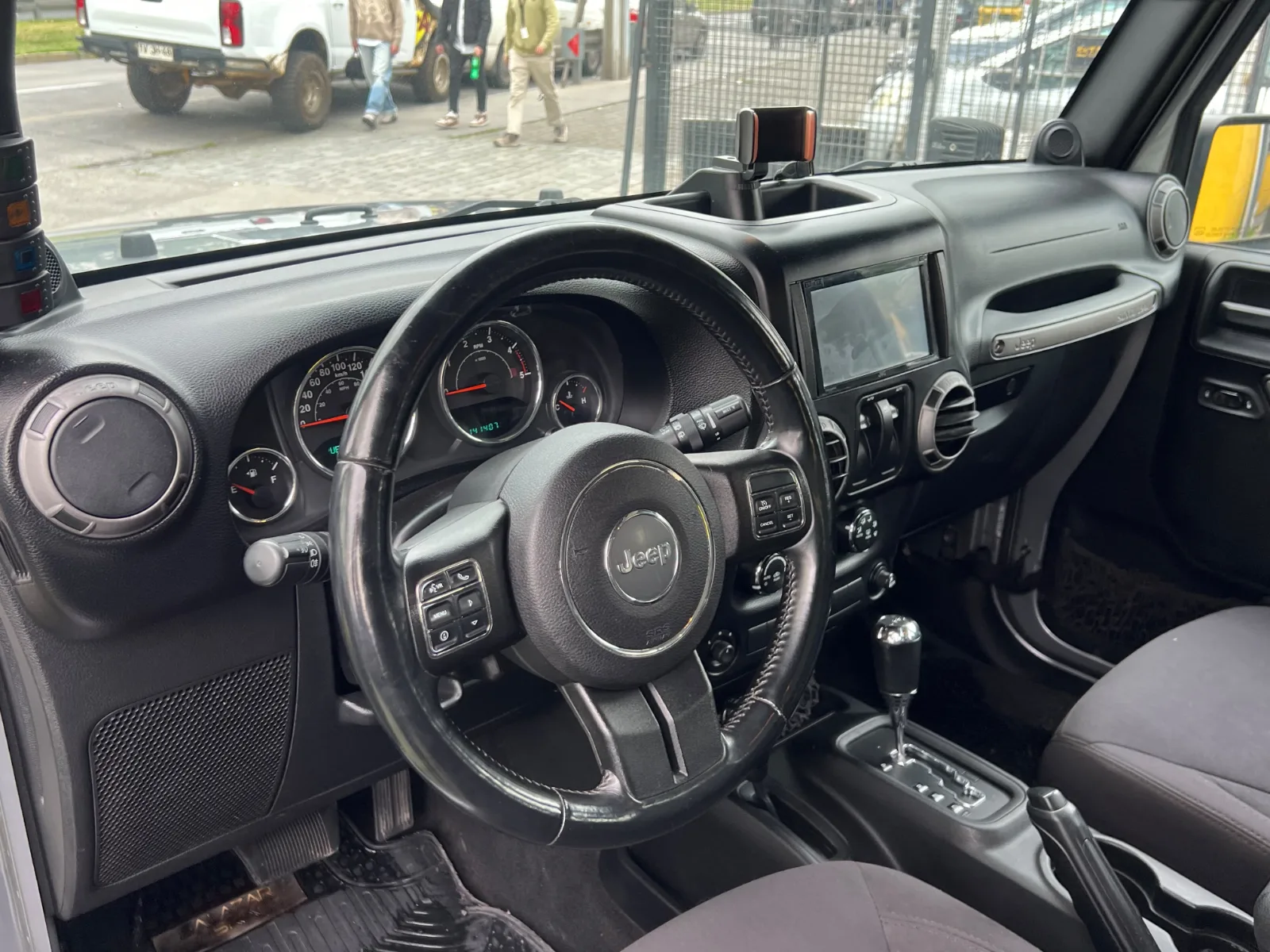 Jeep Wrangler Sport Crd — foto 16 de 17