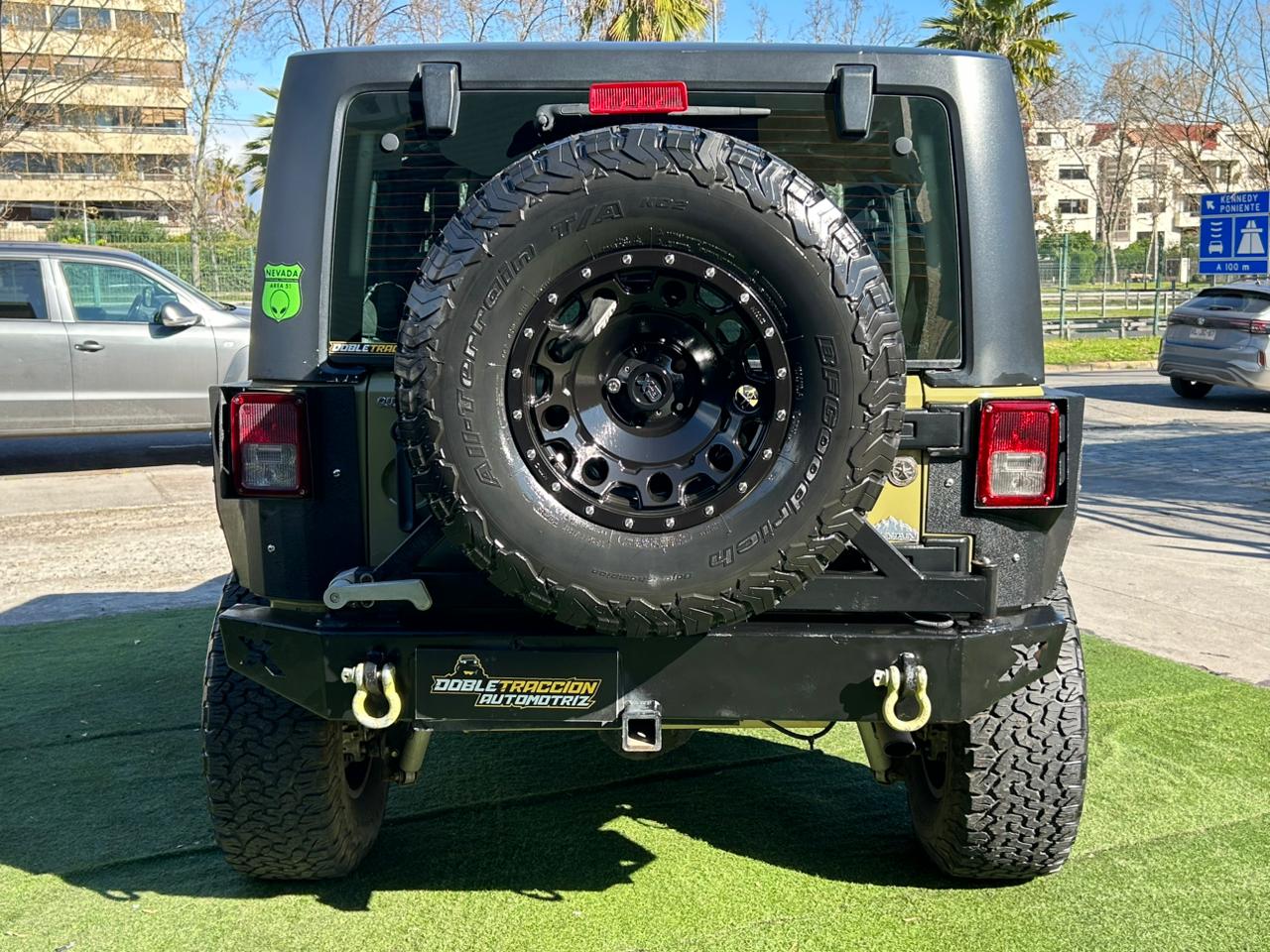 Jeep Wrangler Sport — foto 7 de 16