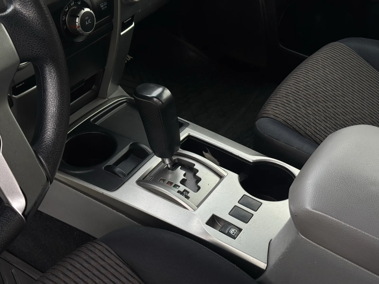 Toyota 4Runner Sr5 — foto 15 de 17