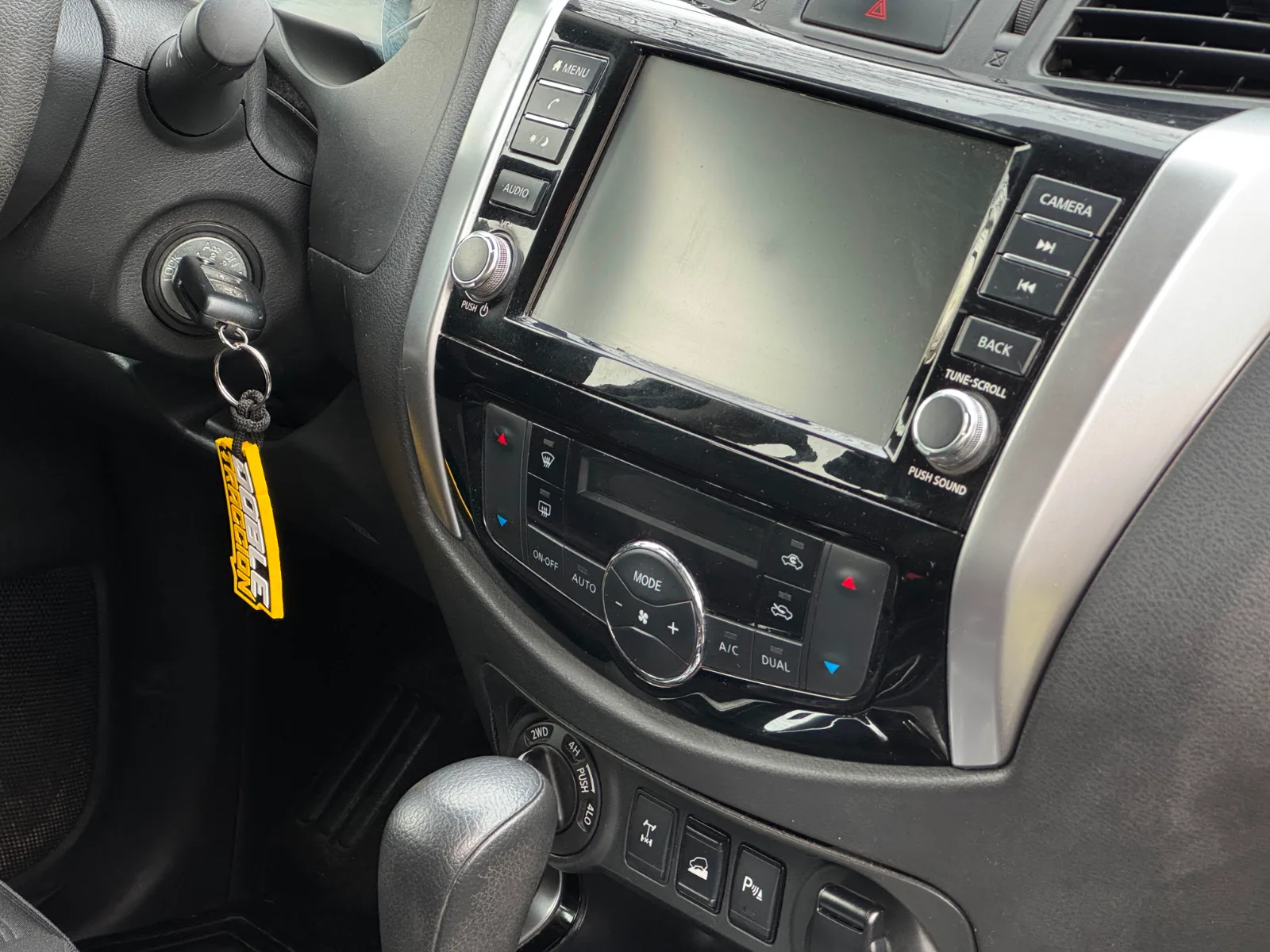 Nissan Navara Xe — foto 18 de 21