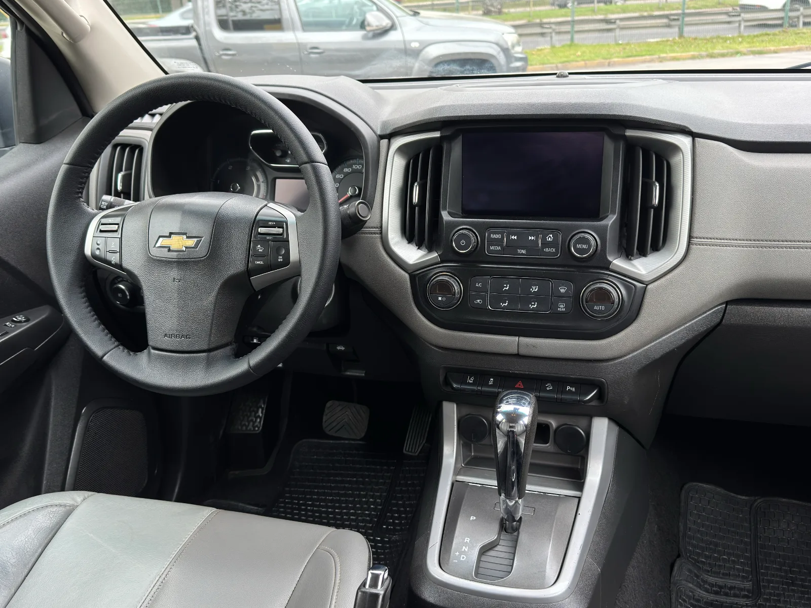 Chevrolet Colorado — foto 18 de 18