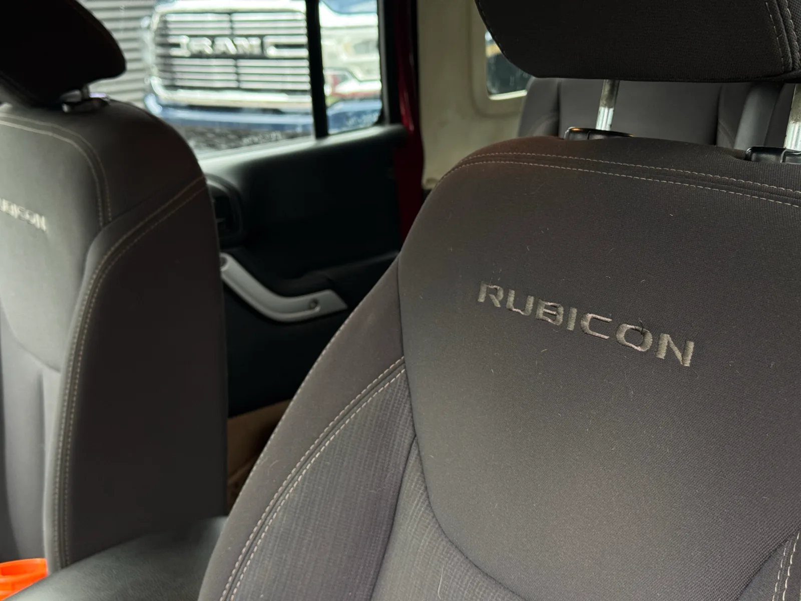 Jeep Wrangler Jku Rubicon — foto 16 de 19