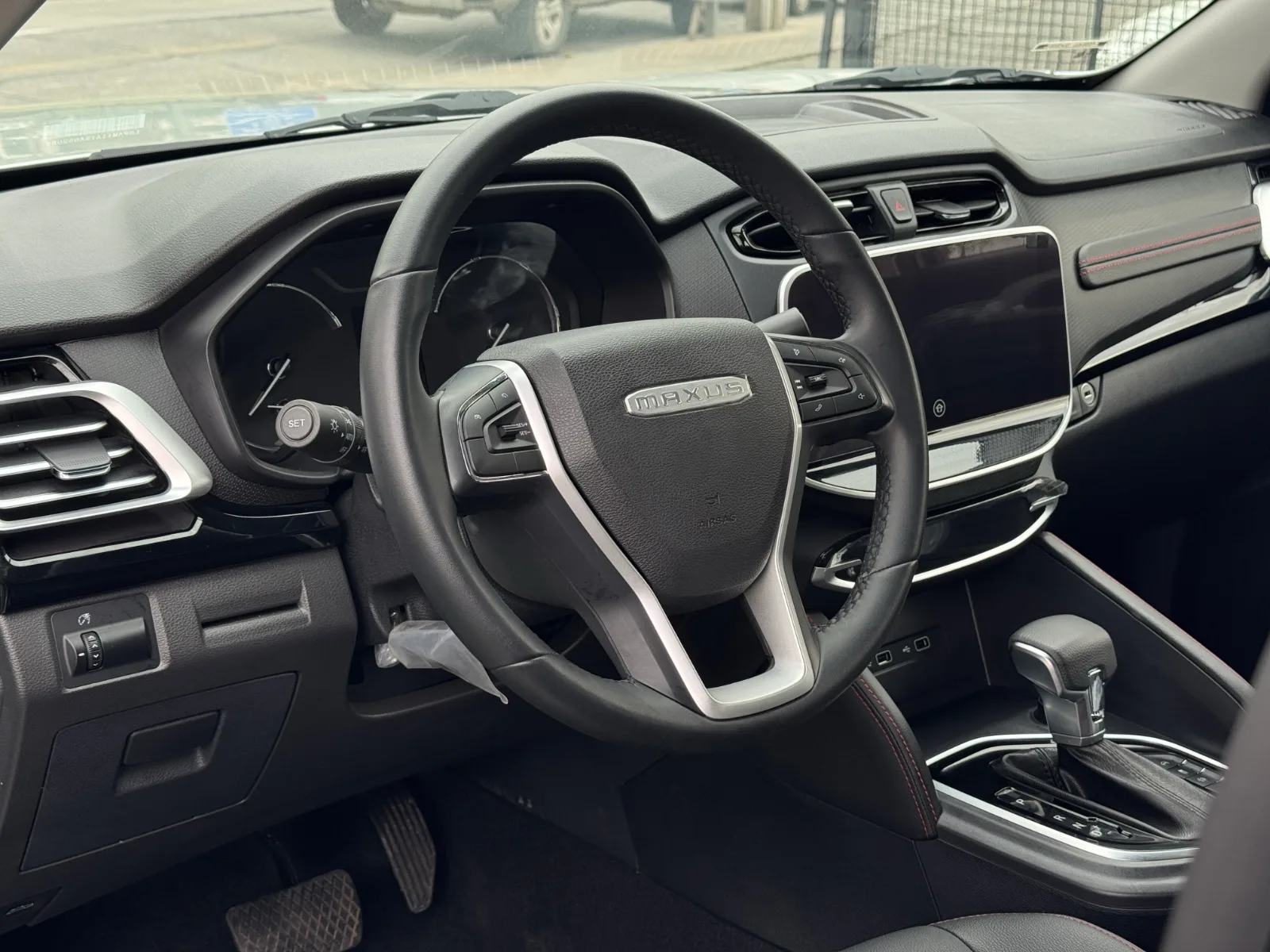 Maxus T60 — foto 14 de 20