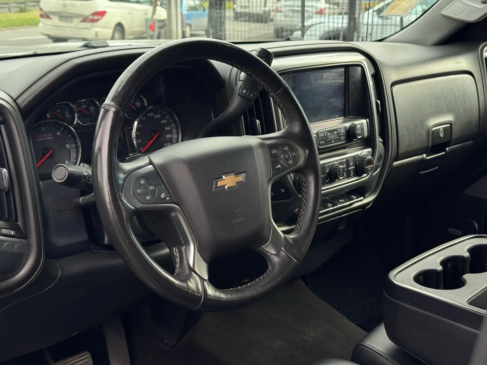 Chevrolet Silverado Ltz Z71 — foto 13 de 19