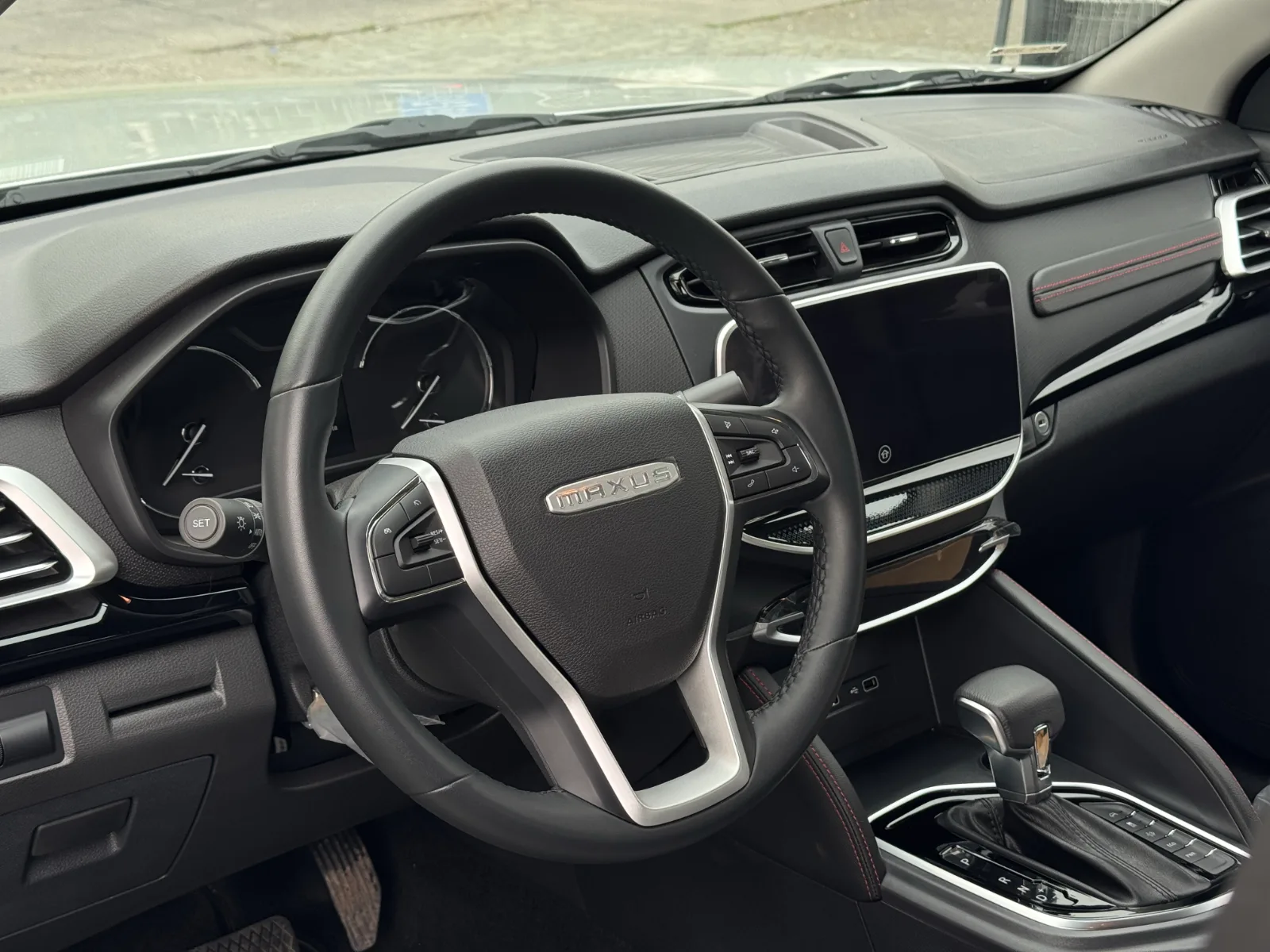 Maxus T60 — foto 14 de 20