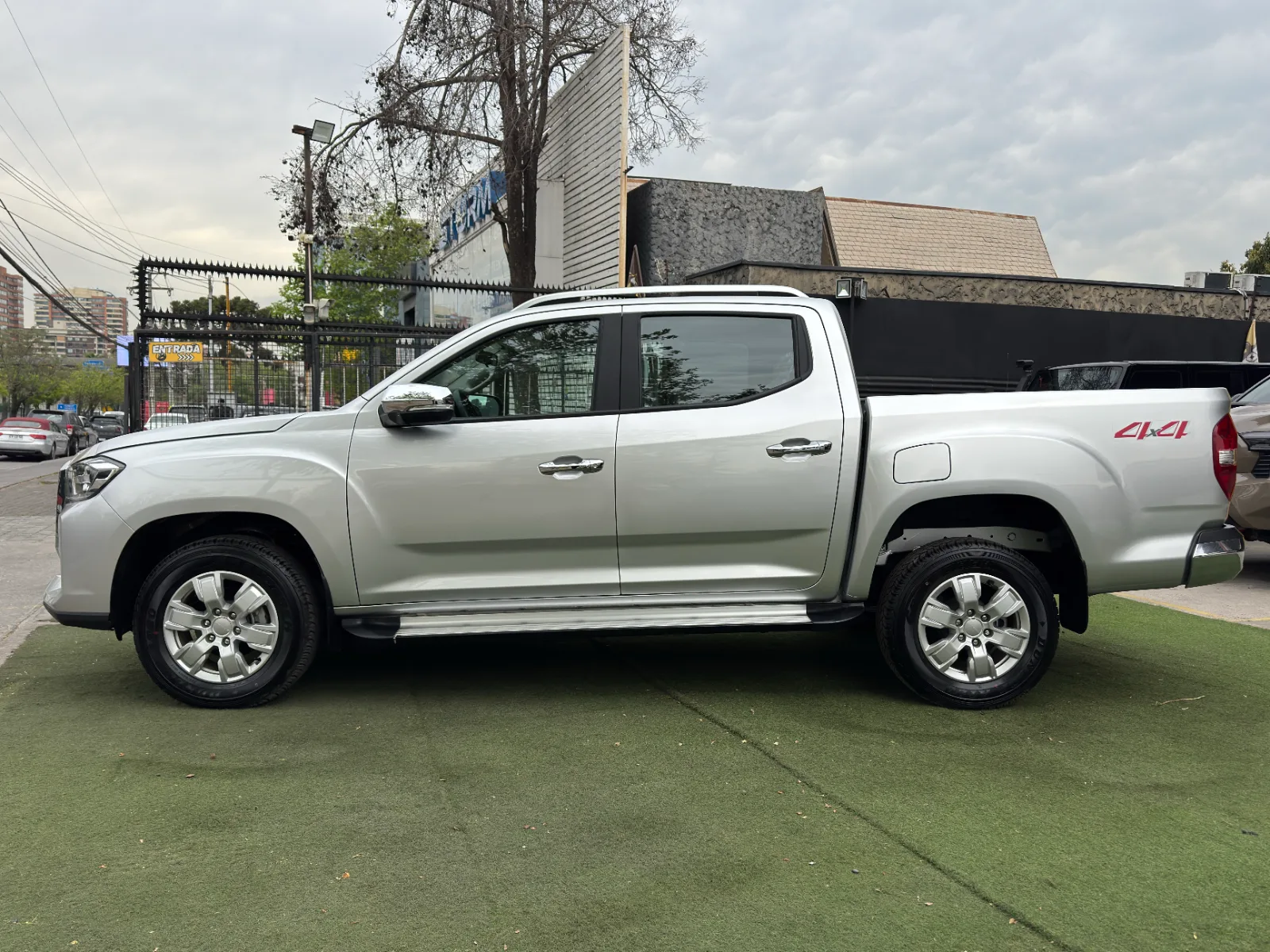 Maxus T60 — foto 4 de 20