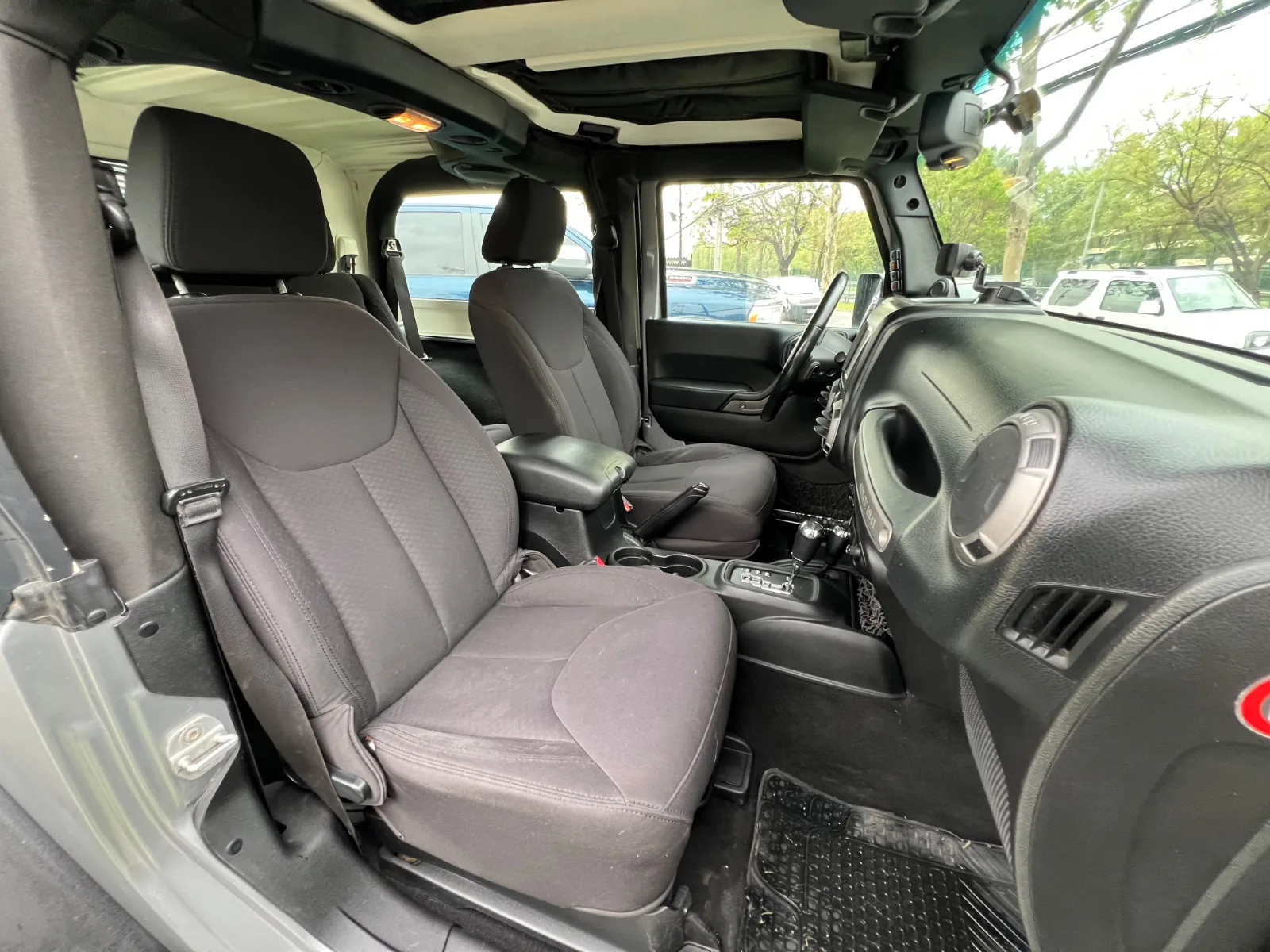 Jeep Wrangler Sport Crd — foto 13 de 17