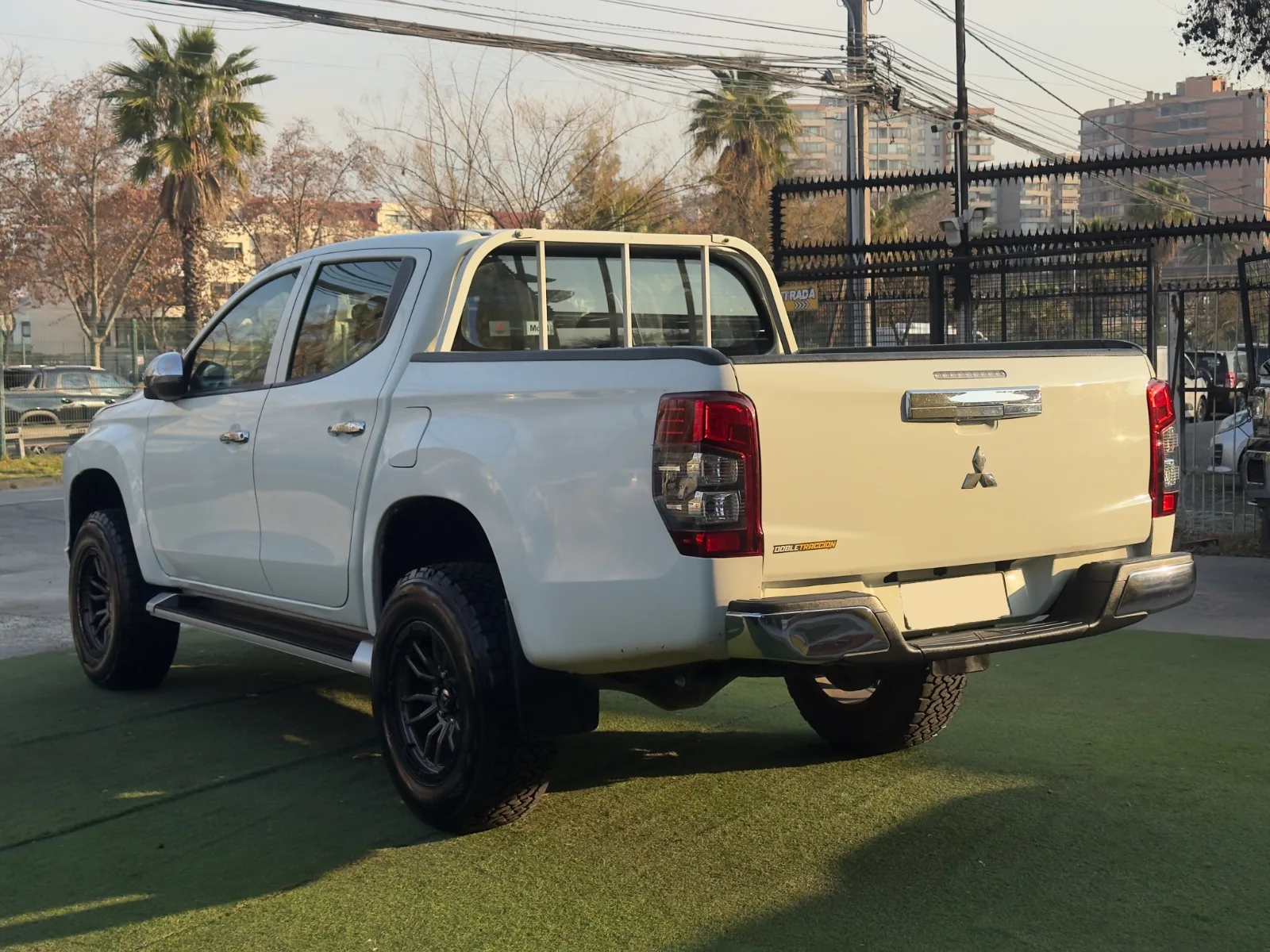 Mitsubishi L200 Katana Crt — foto 6 de 16