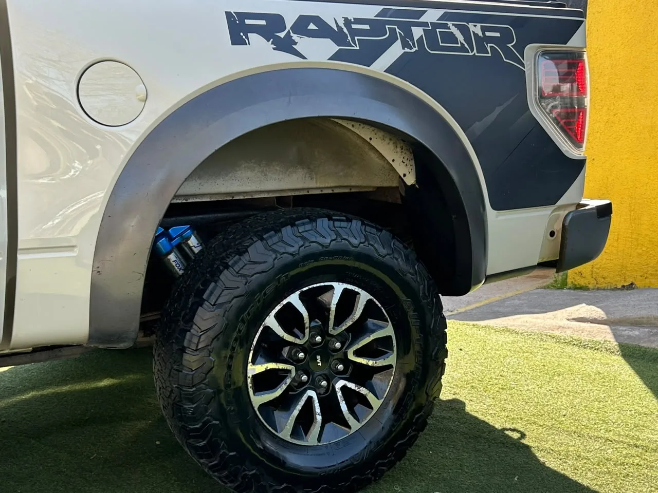 Ford F-150 Raptor Svt — foto 5 de 21