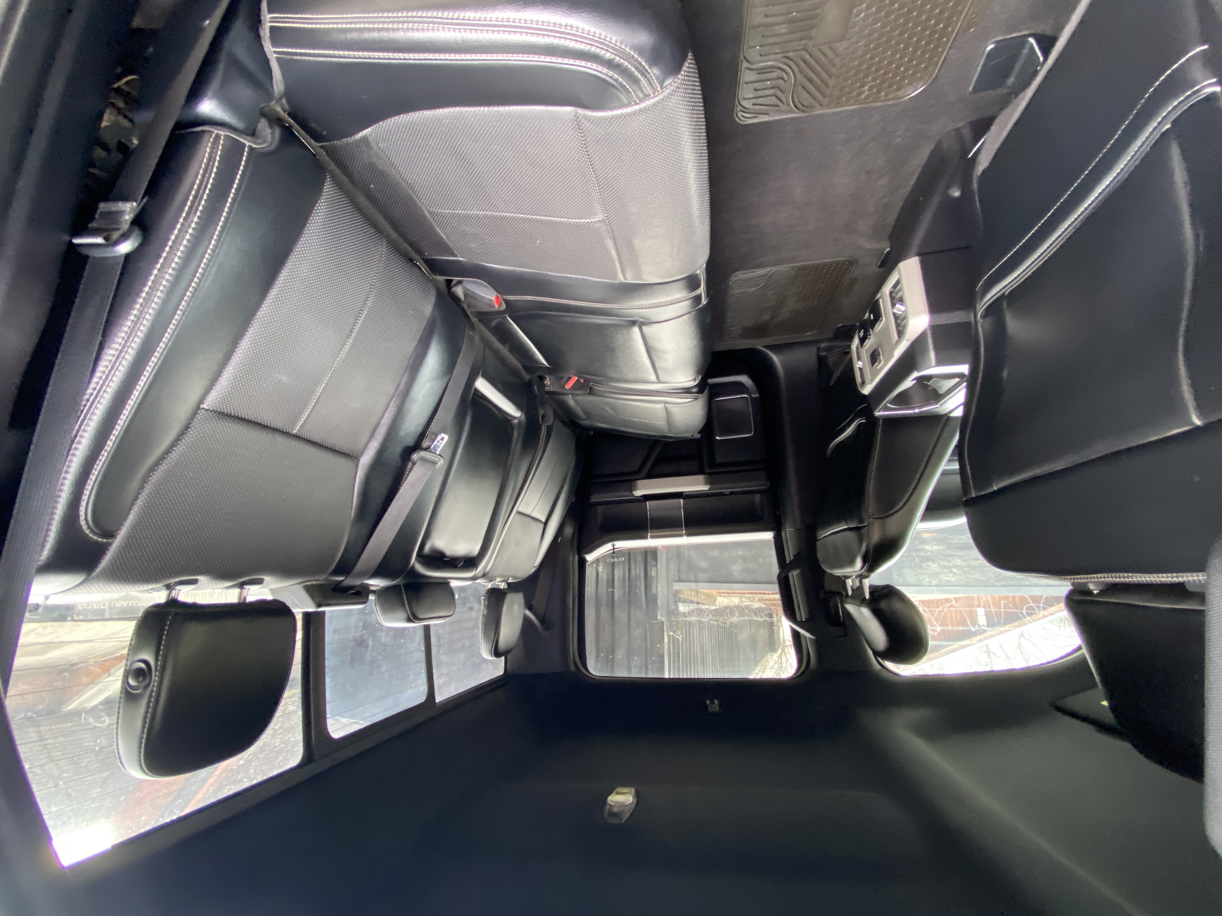 Ford F-150 Lariat Sport — foto 16 de 17