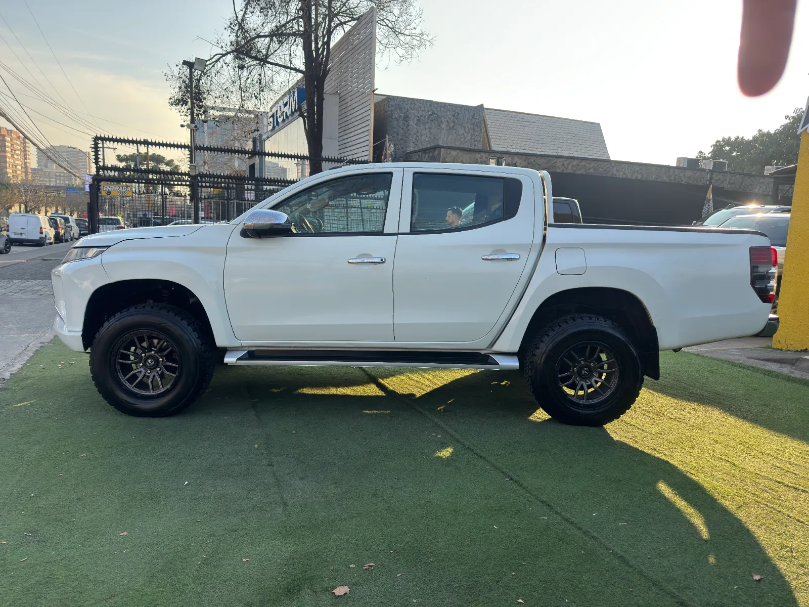 Mitsubishi L200 Katana Crt — foto 5 de 16