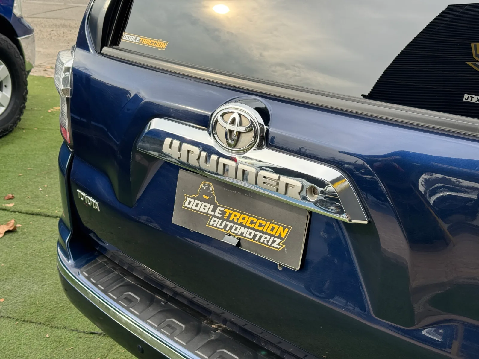 Toyota 4Runner — foto 9 de 19
