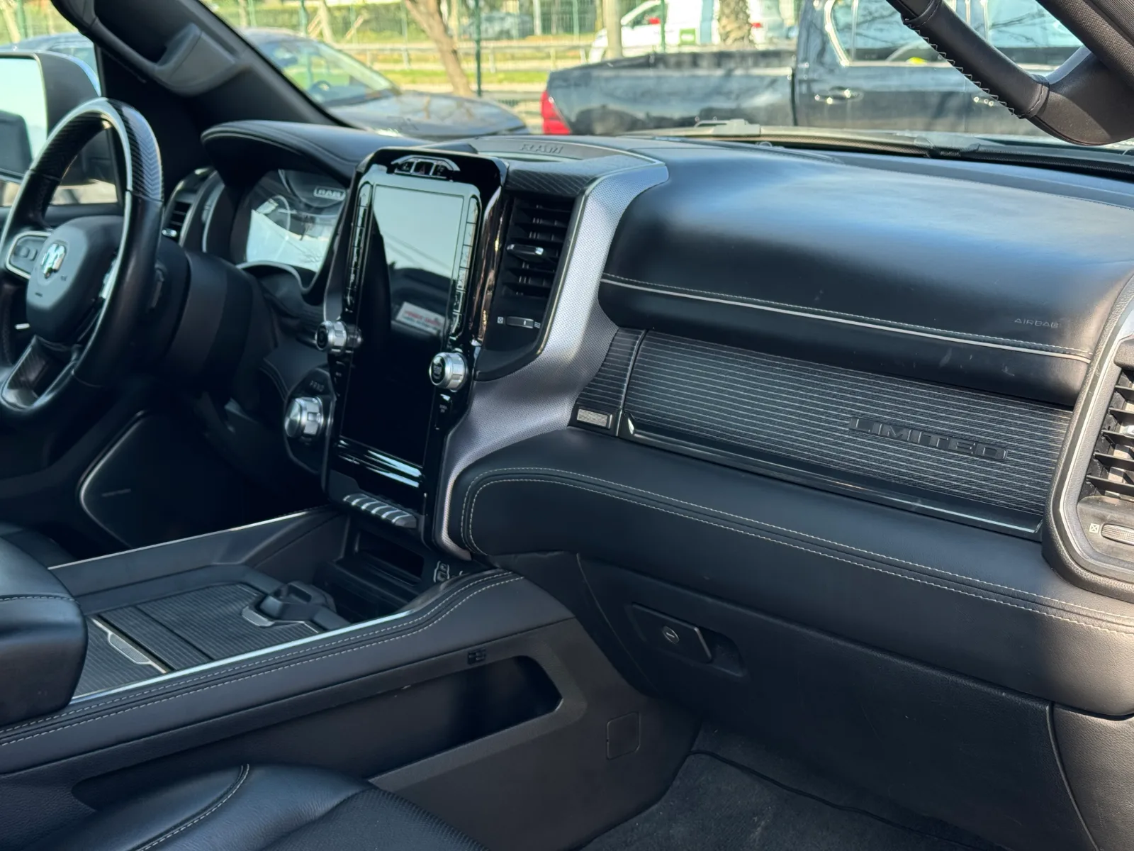 RAM 1500 — foto 17 de 21