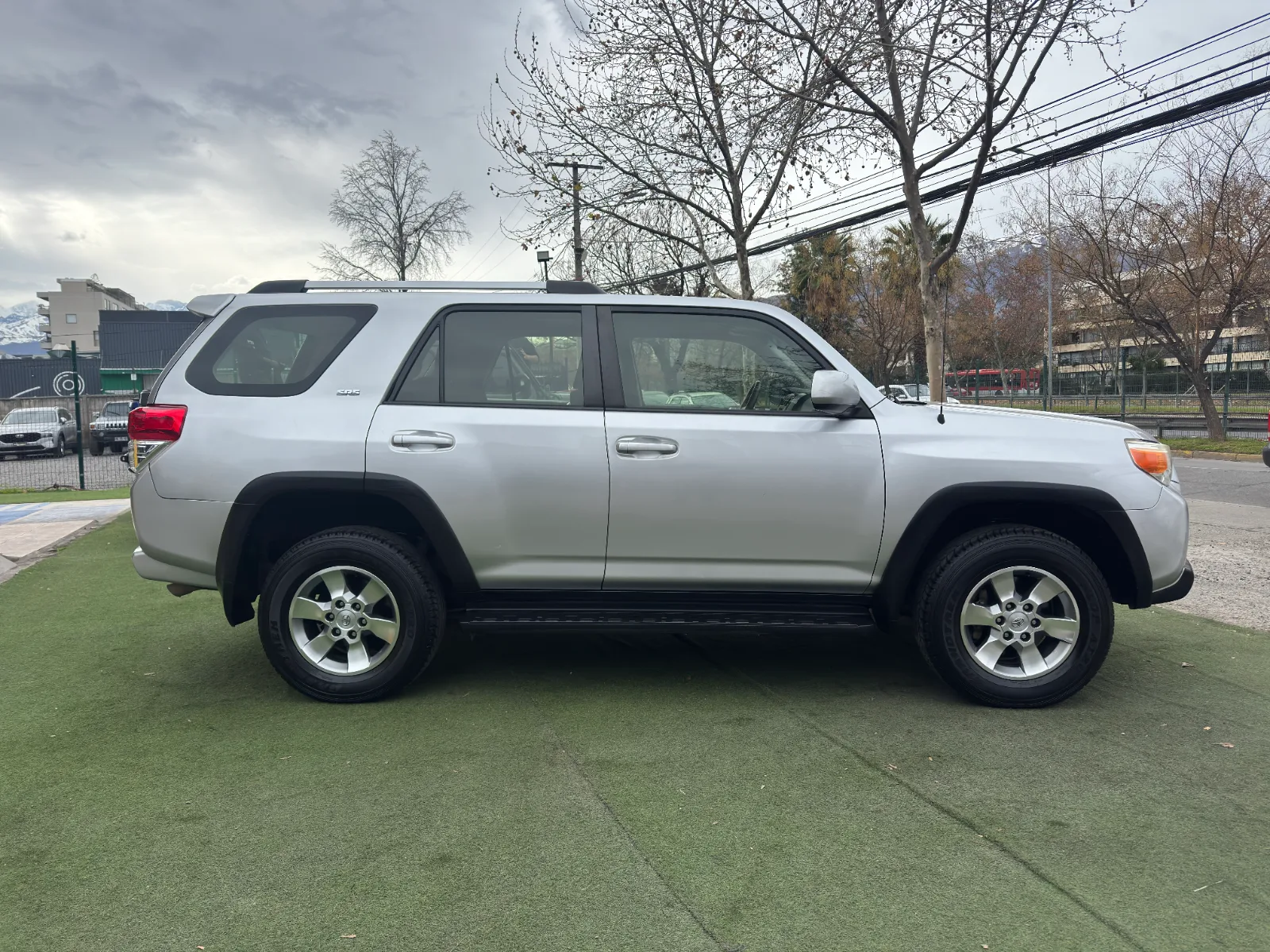 Toyota 4Runner Sr5 — foto 8 de 17