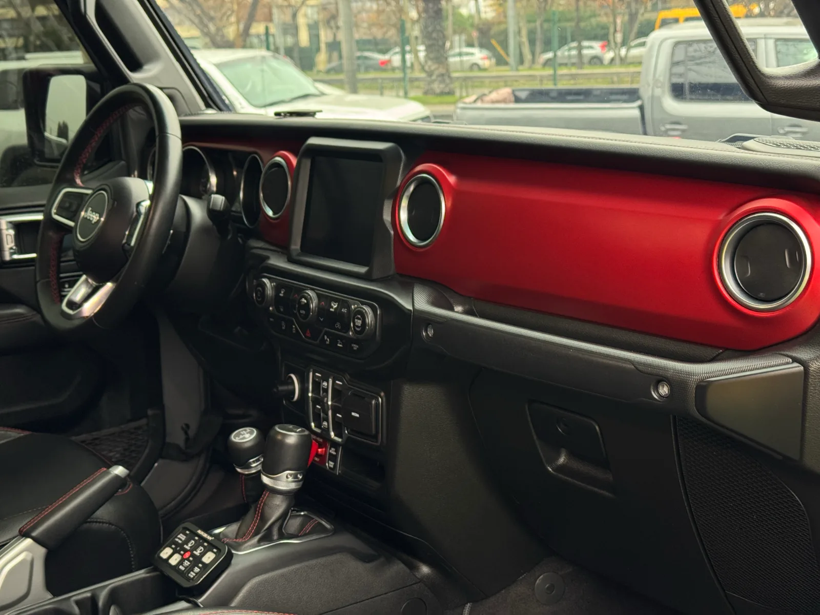 Jeep Gladiator Jt Rubicon — foto 18 de 21