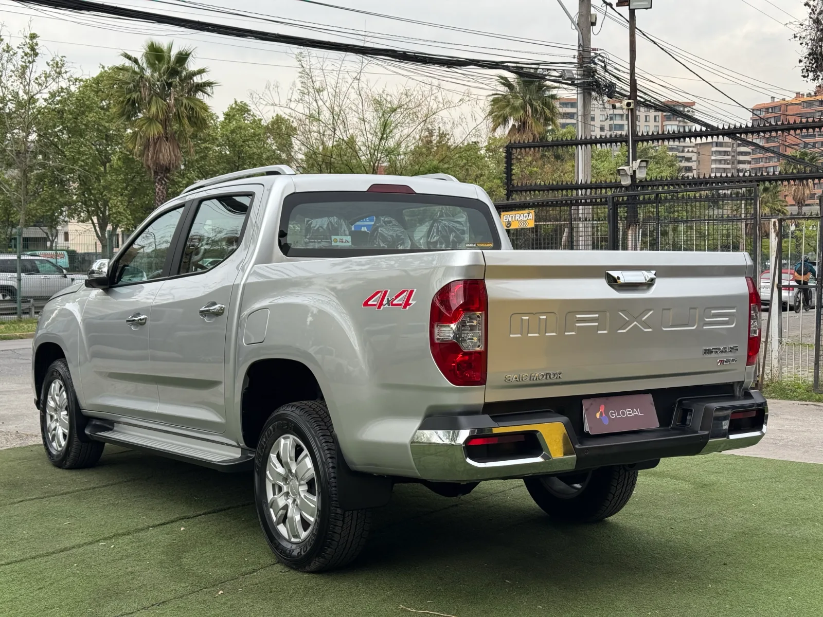 Maxus T60 — foto 5 de 20