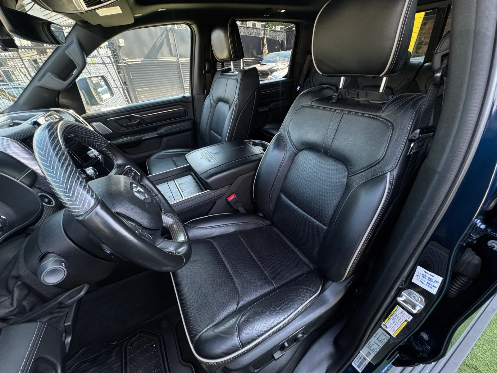 RAM 1500 — foto 16 de 21