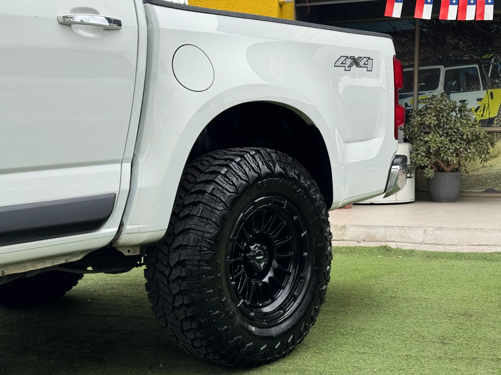 Chevrolet Colorado — foto 12 de 18