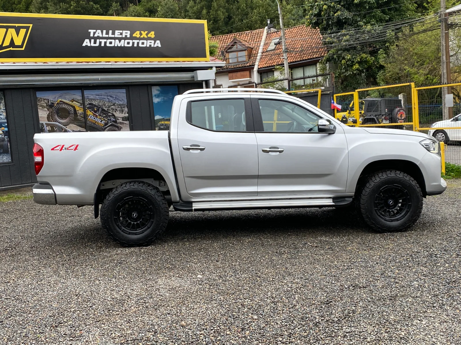 Maxus T60 — foto 12 de 20