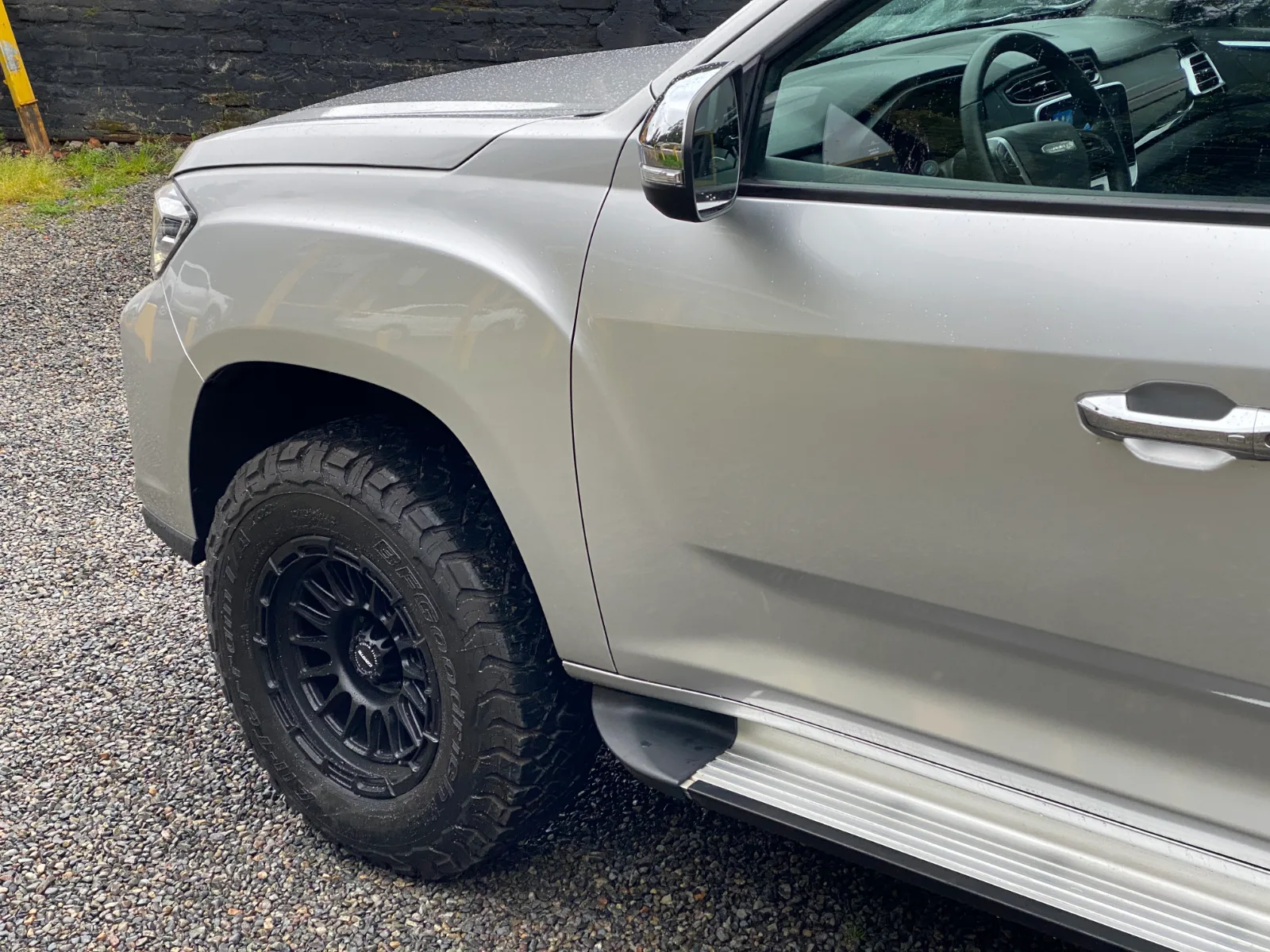 Maxus T60 — foto 5 de 20