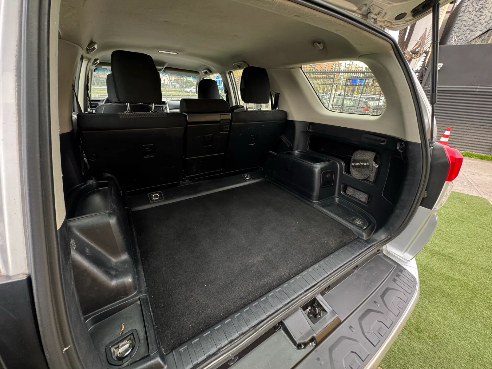 Toyota 4Runner Sr5 — foto 17 de 17