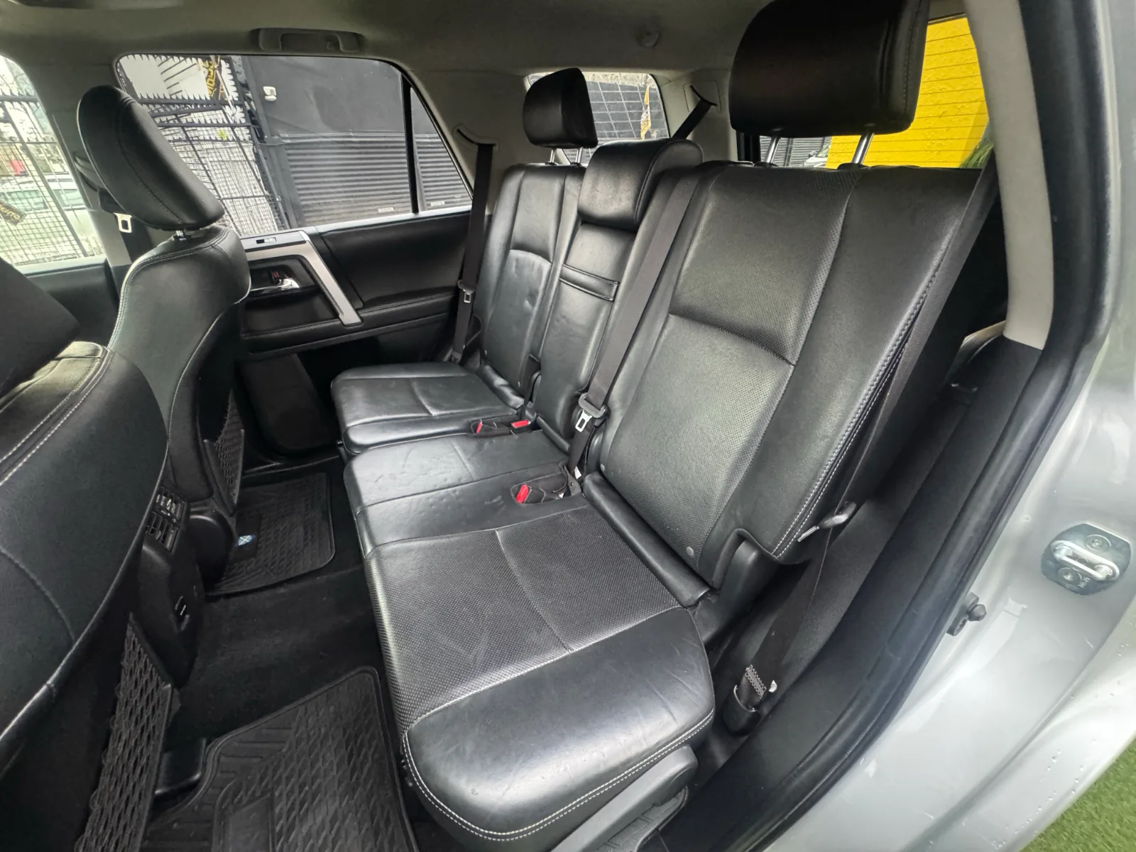 Toyota 4Runner — foto 14 de 17