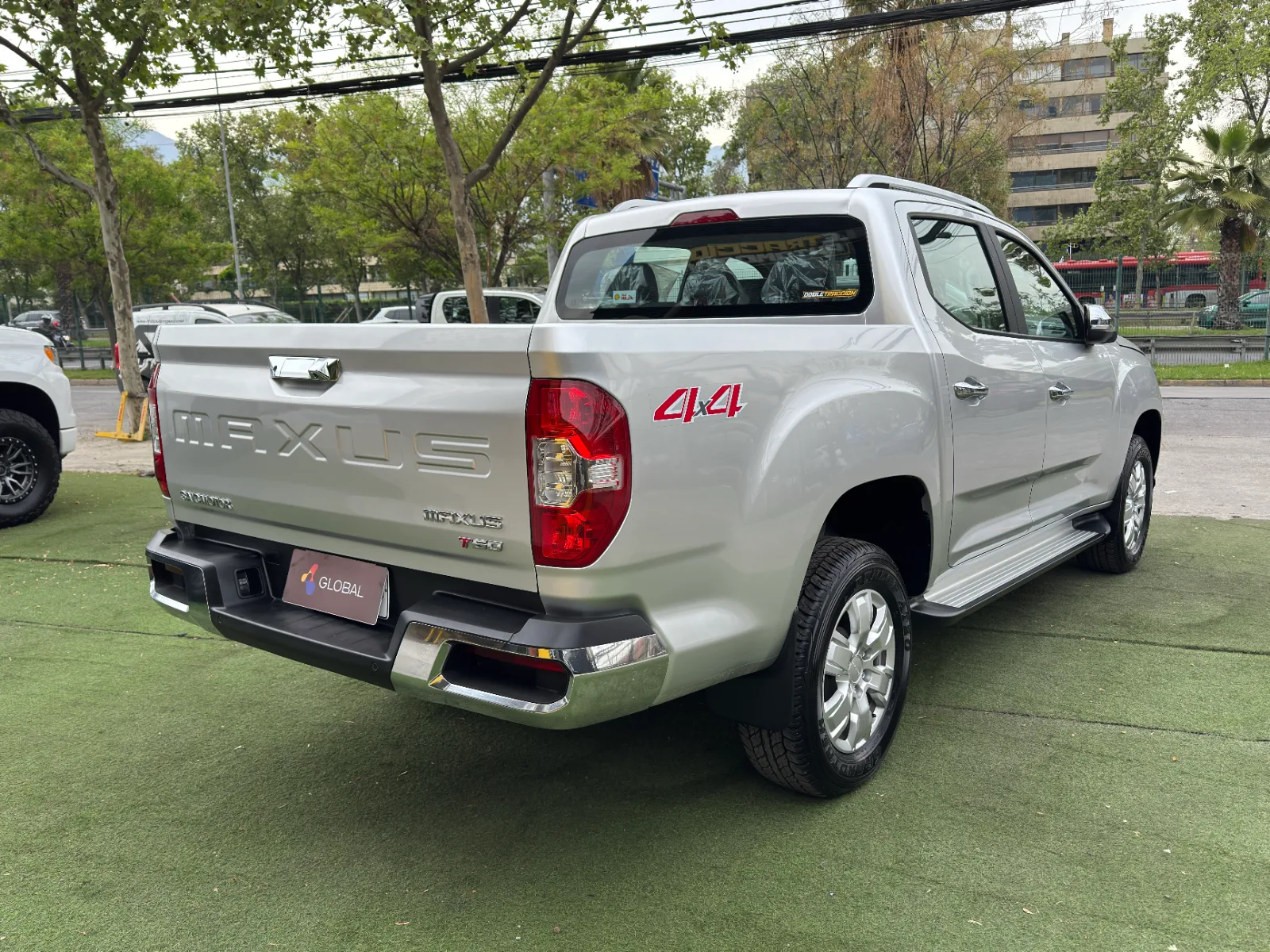 Maxus T60 — foto 7 de 20