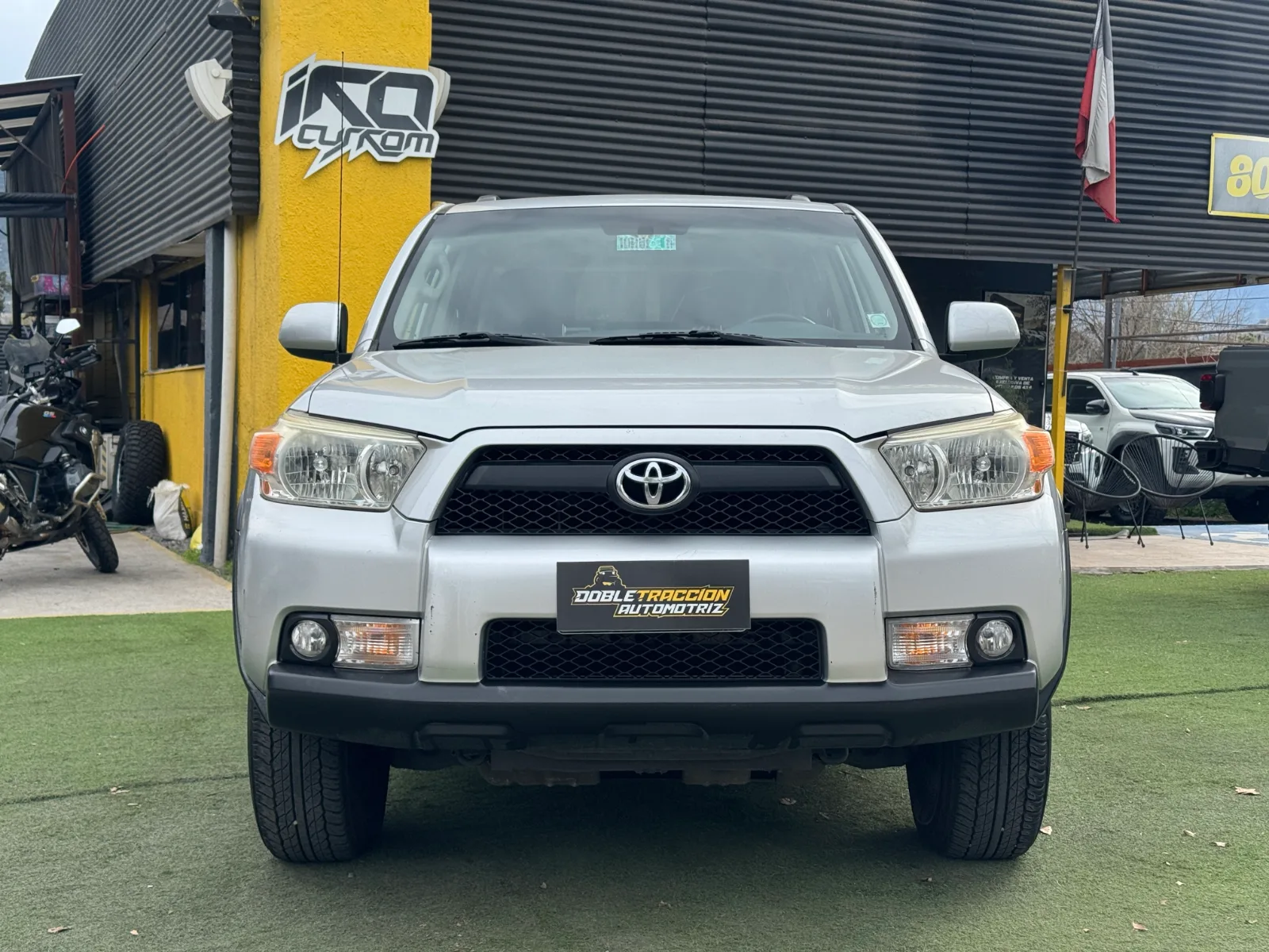 Toyota 4Runner Sr5 — foto 2 de 17