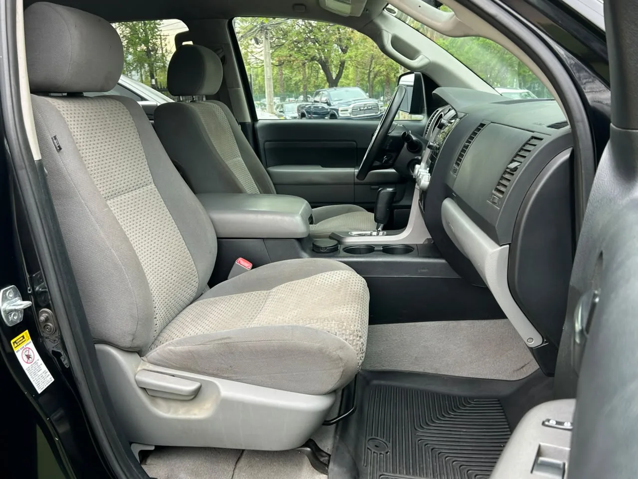 Toyota Tundra — foto 17 de 19