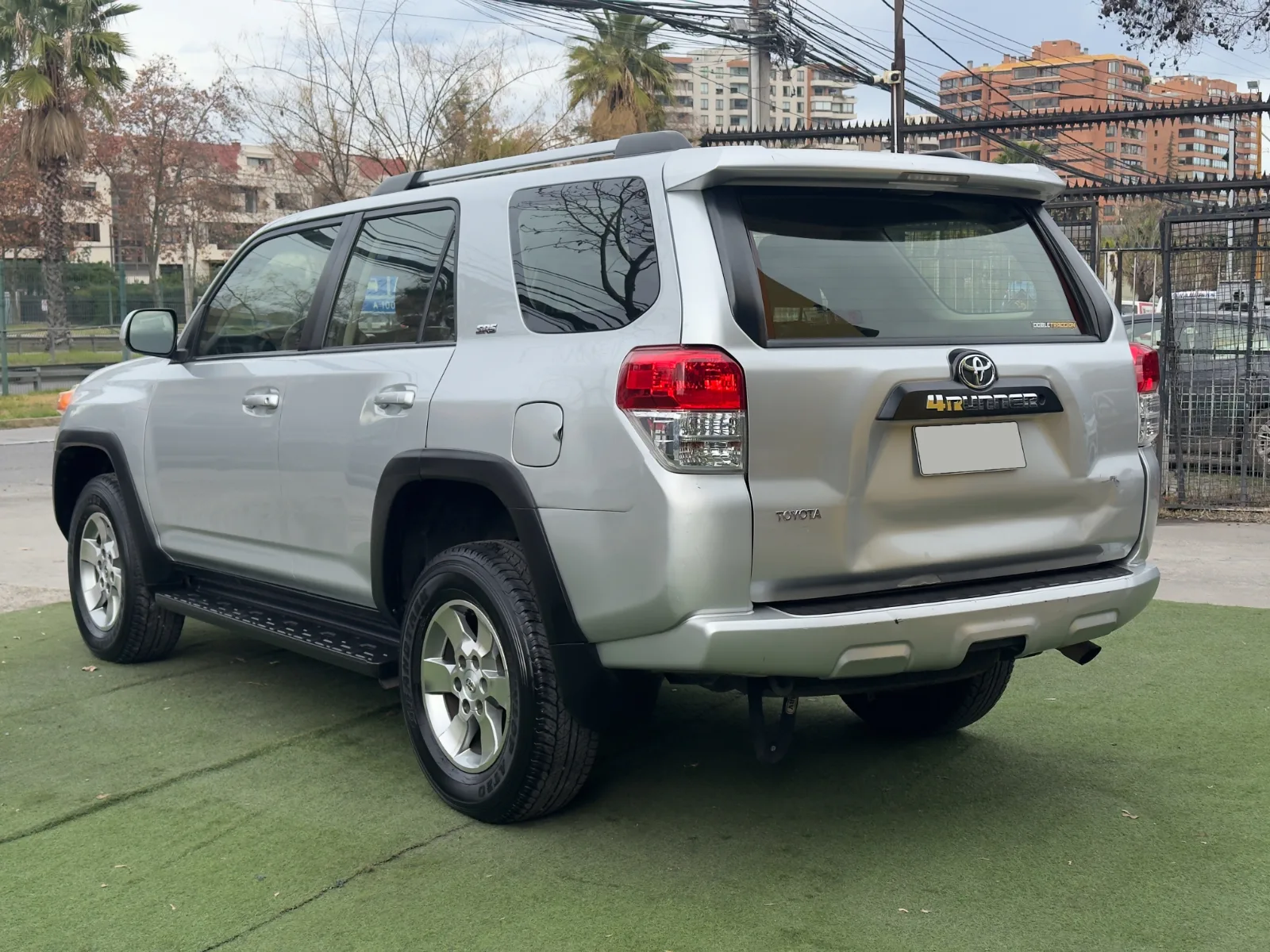 Toyota 4Runner Sr5 — foto 5 de 17