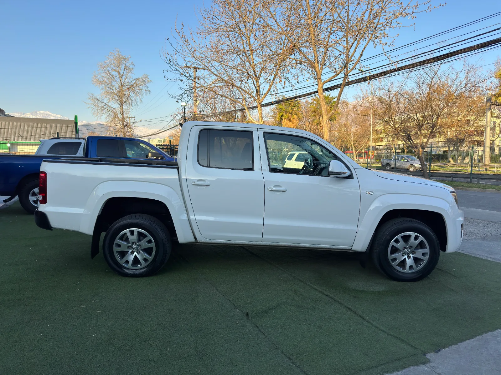 Volkswagen Amarok Confortline — foto 9 de 17