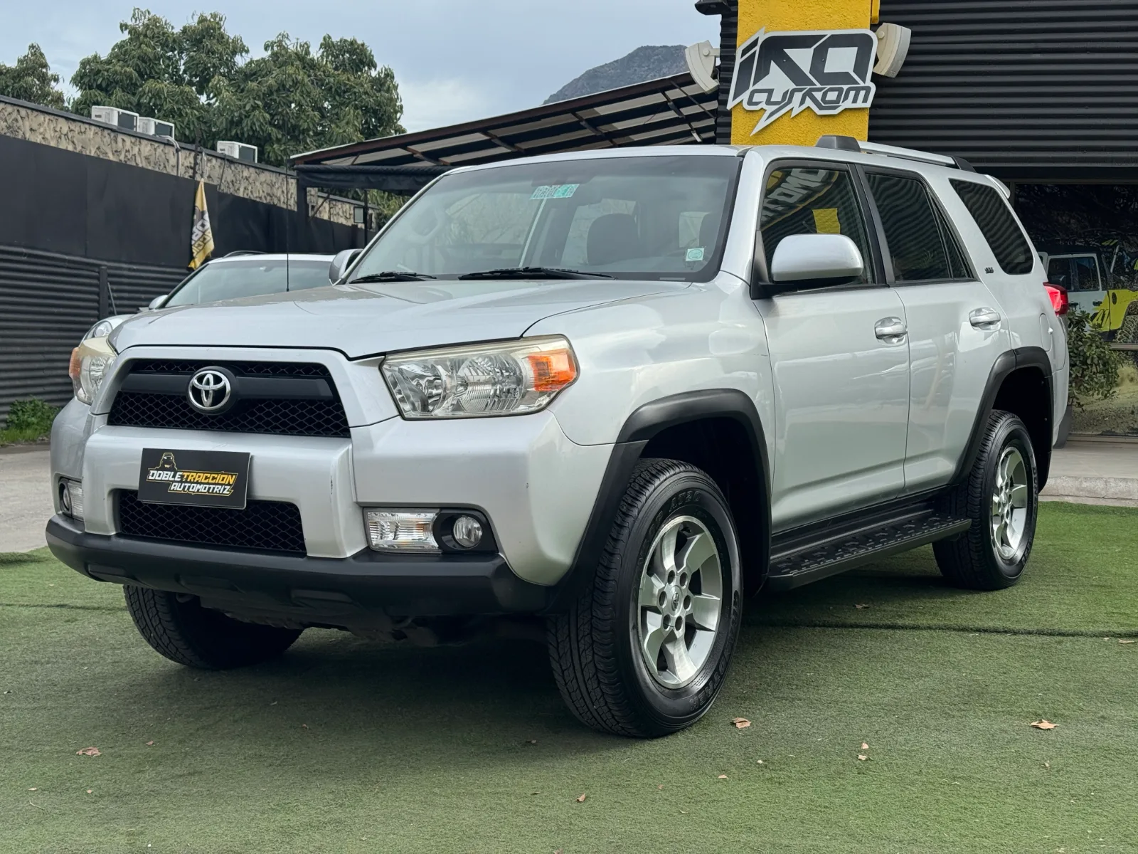 Toyota 4Runner Sr5 — foto 3 de 17